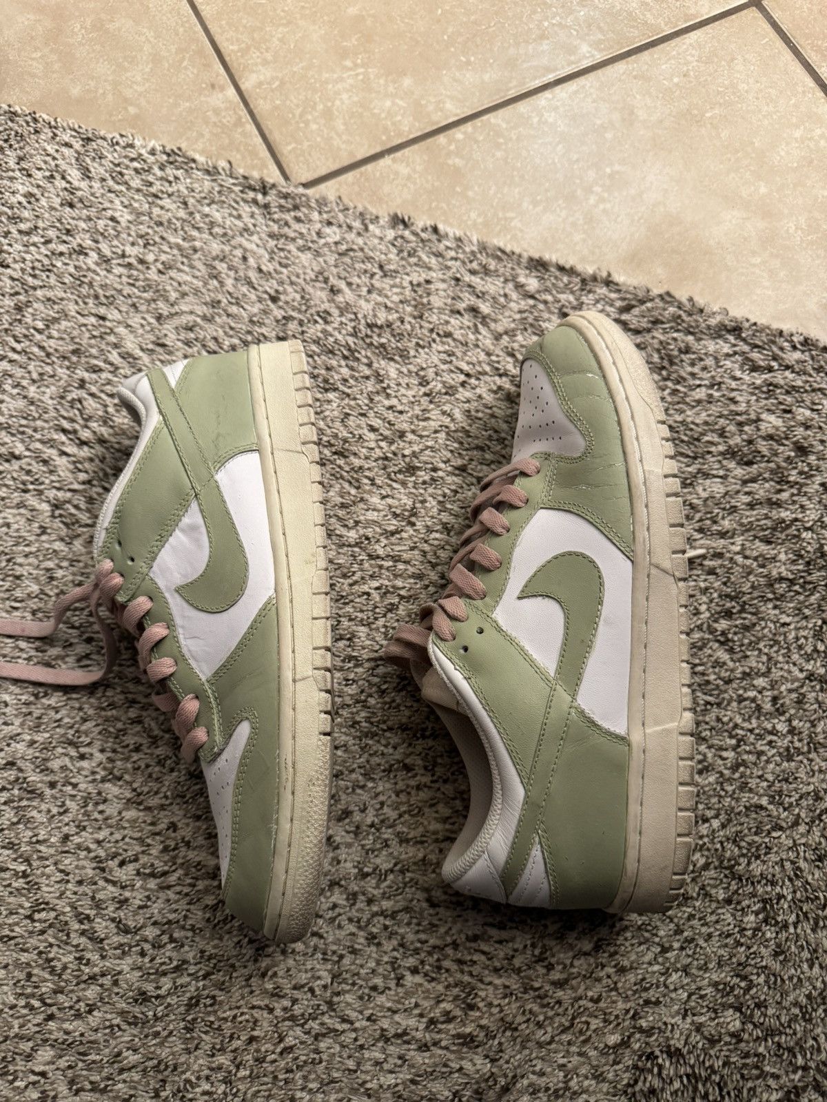 Nike × Vintage Nike SB Dunk Green and White Size US 9 / EU 42 - 1 Thumbnail