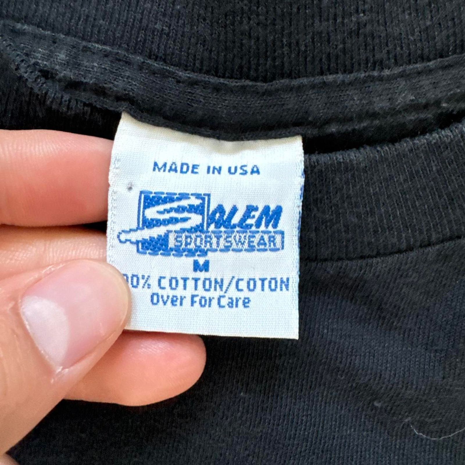 Salem Sportswear Vintage 90s Salem Sportswear Chicago Bulls T-Shirt – Size M Size US M / EU 48-50 / 2 - 3 Thumbnail