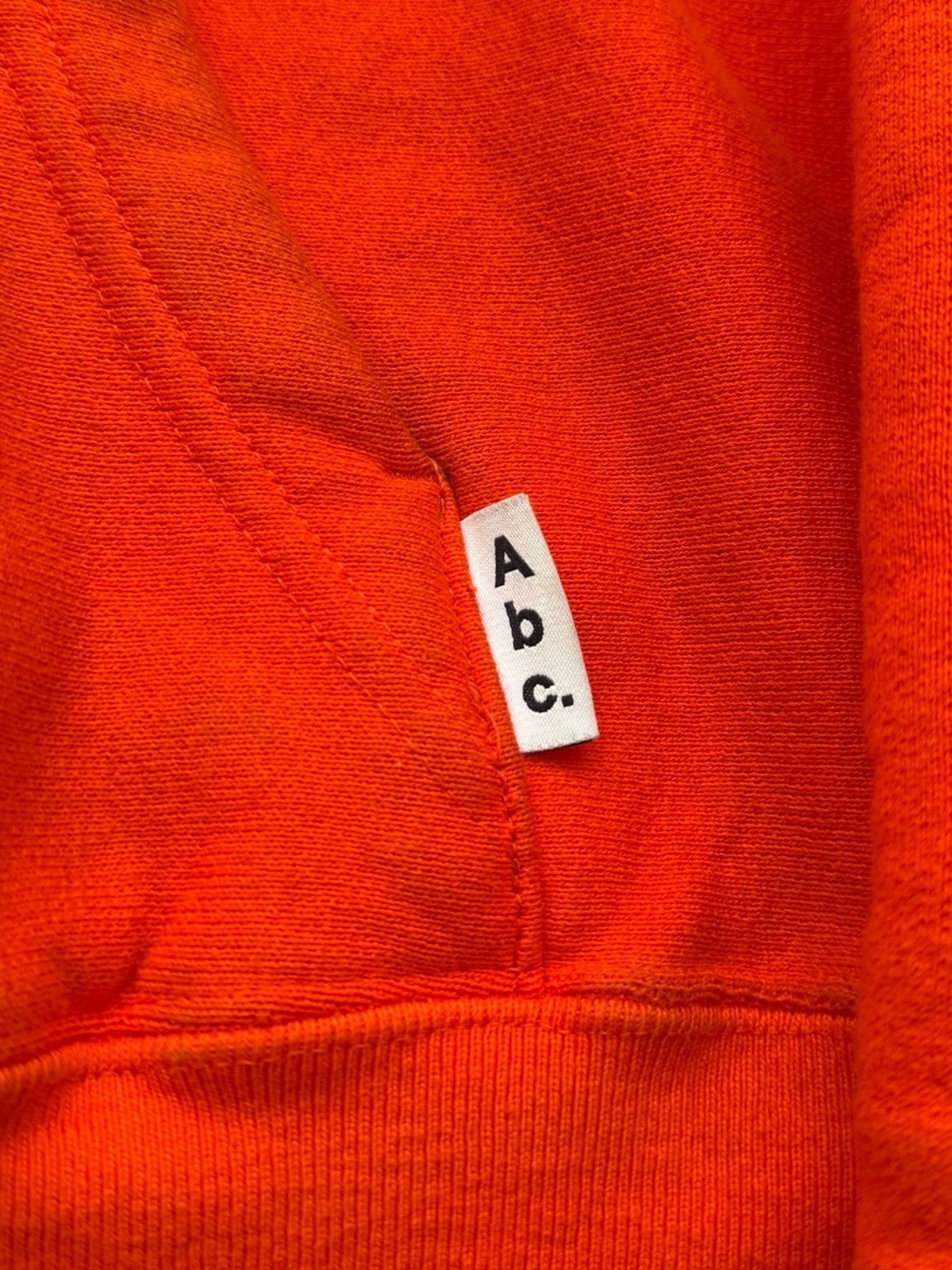 Advisory Board Crystals X Patron of the New Study in Camo Thrives Pearl Hoodie Size US L / EU 52-54 / 3 - 6 Thumbnail