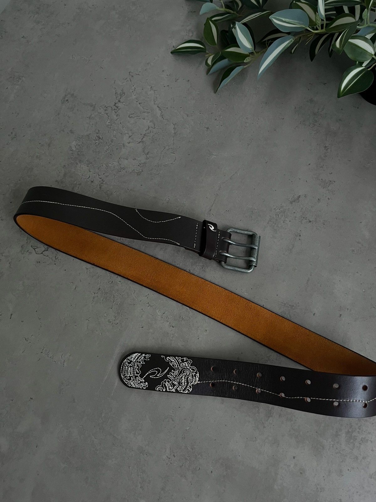 Japanese Brand × Rip Curl Y2K RIP CURL LEATHER BELT PRINTED Size ONE SIZE - 2 Thumbnail