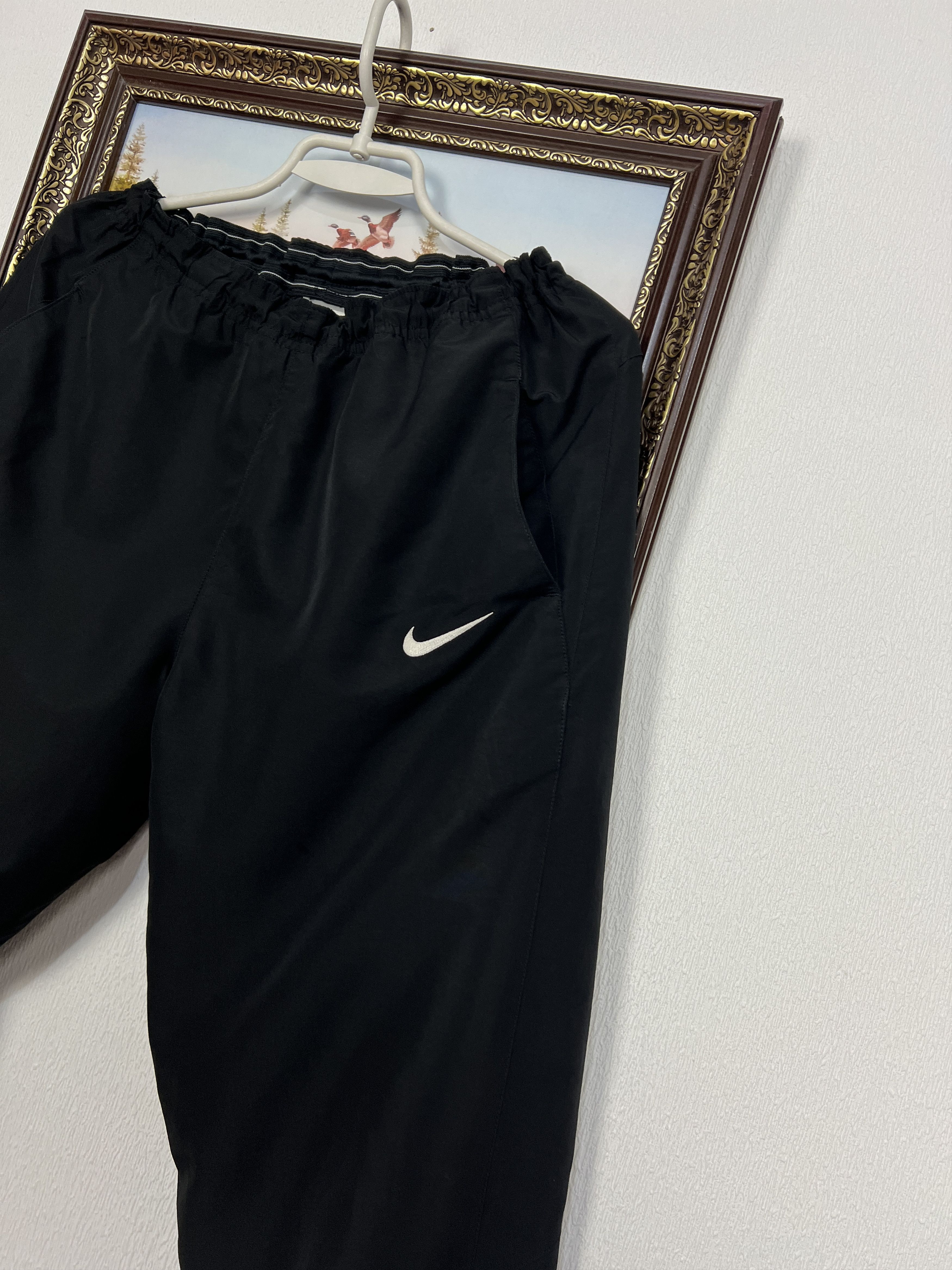 Nike Manchester United Football Pants Soccer Athletic Sweatpants Size US 32 / EU 48 - 2 Thumbnail