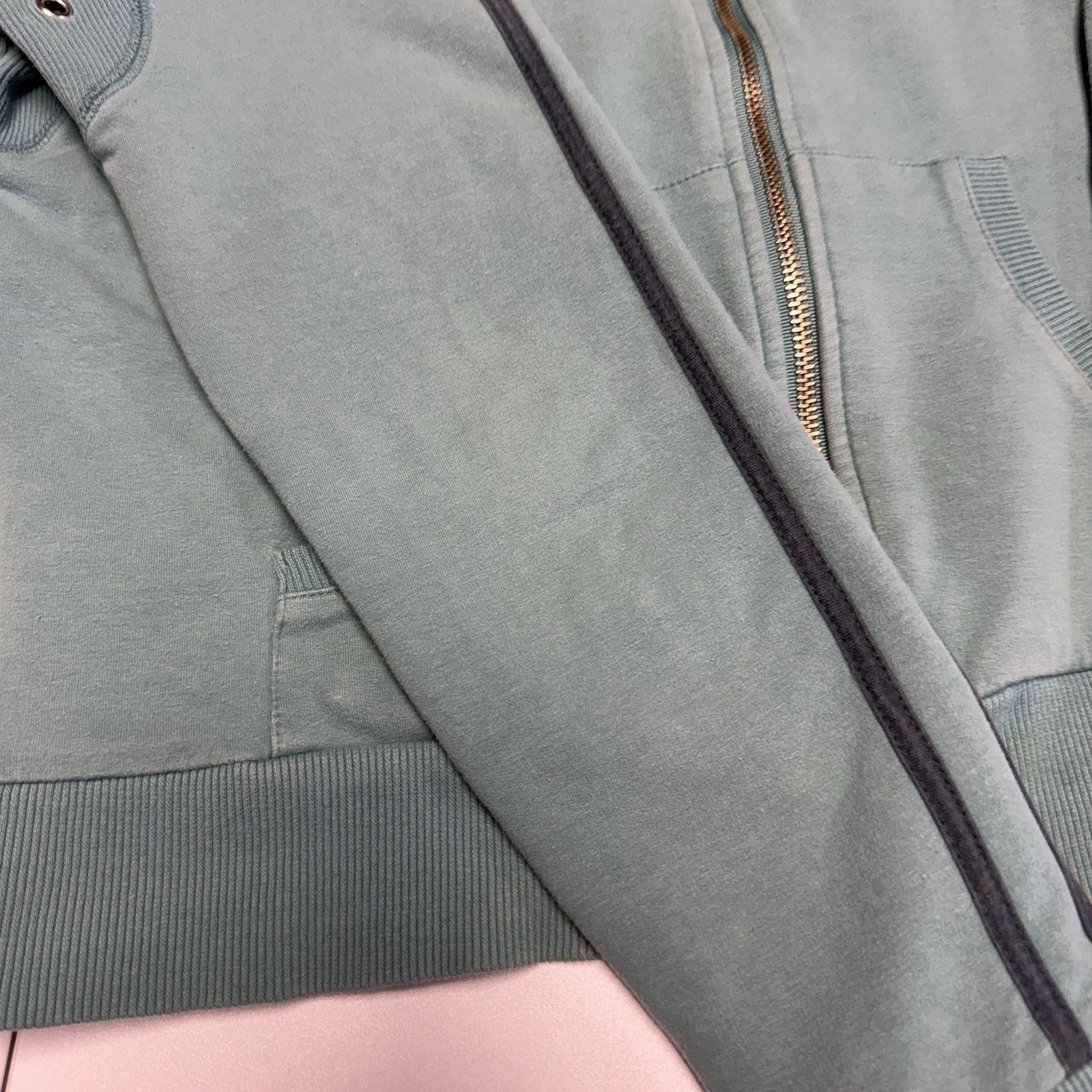 Bcbgmaxazria × Vintage BCBG Maxazria Hoodie Sweatshirt Juniors XL Teal Full Zip Emb Size XL / US 12-14 / IT 48-50 - 9 Thumbnail
