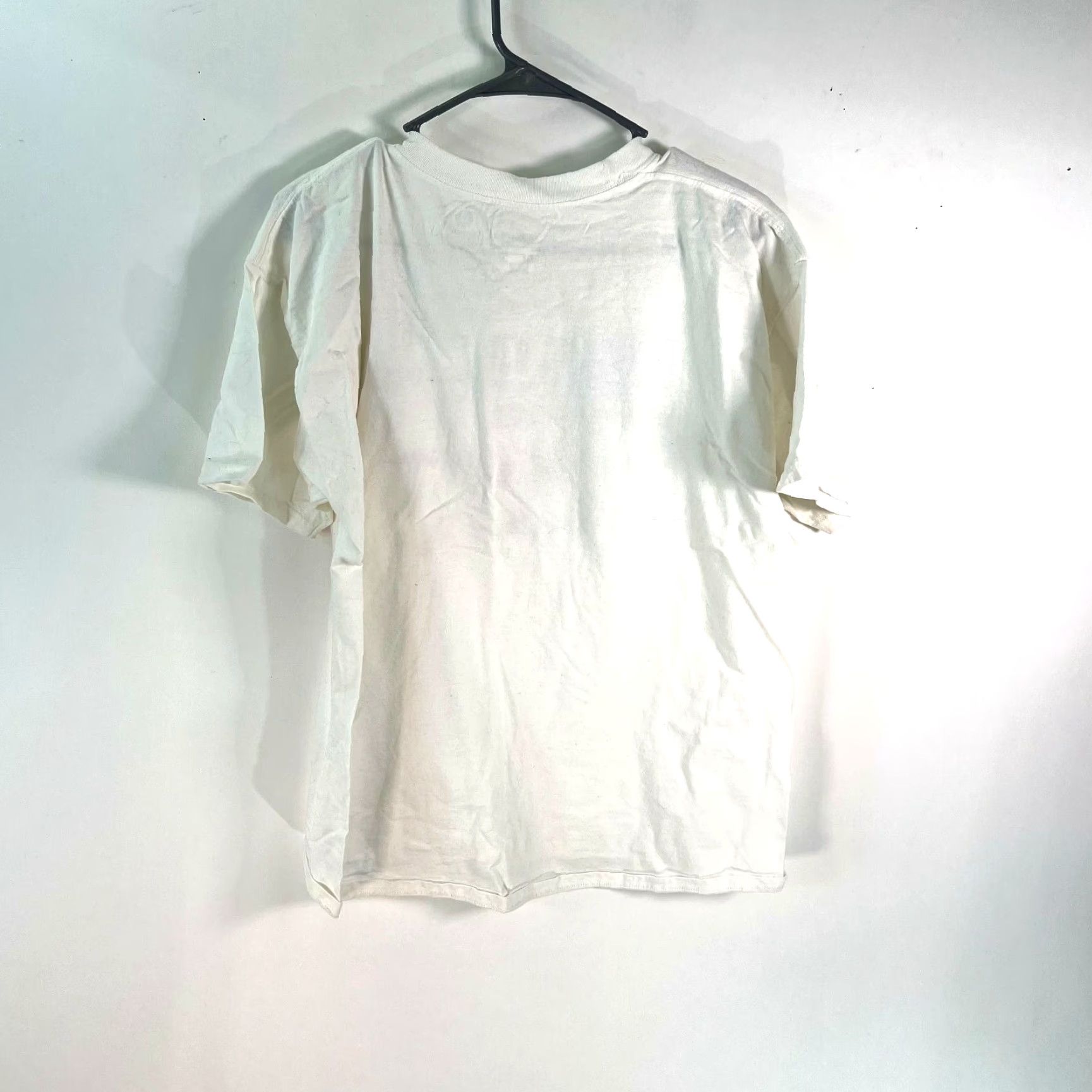 Hanes Hanes Beefy Graphic T-Shirt I Listen To Unco Student Radio Ivory Size Large Mens Size US L / EU 52-54 / 3 - 2 Thumbnail