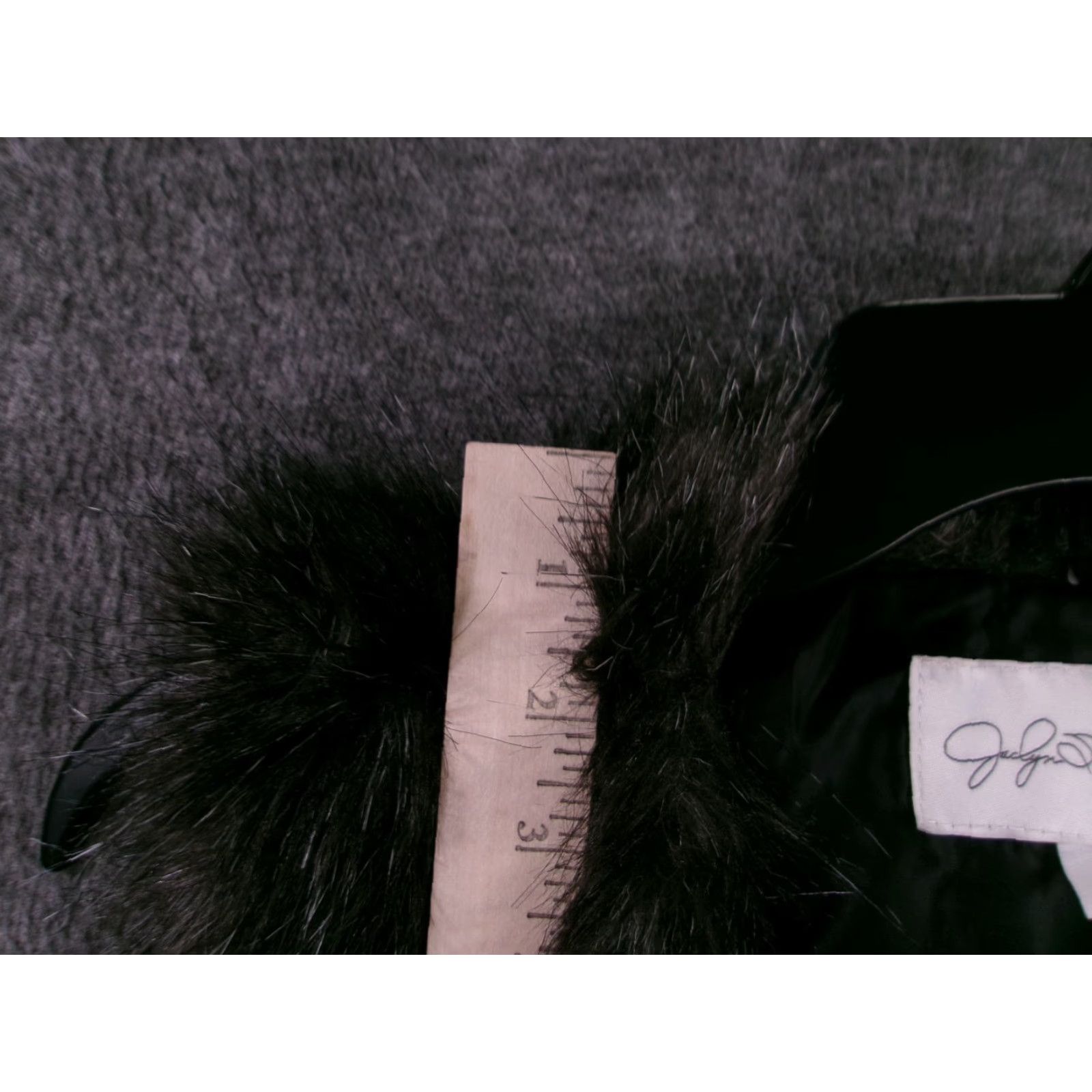 Vintage Jaclyn Smith Collection Vest L Faux Fur Black Gray Sleeveless Lined Cozy Womens Size L / US 10 / IT 46 - 4 Thumbnail