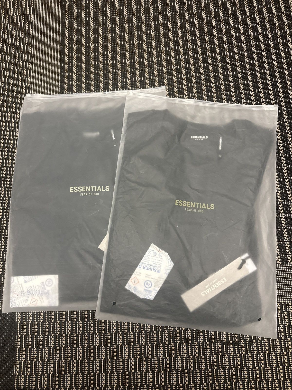 Fear of God Fear of God Essentials Boxy T Size US L / EU 52-54 / 3 - 1 Thumbnail