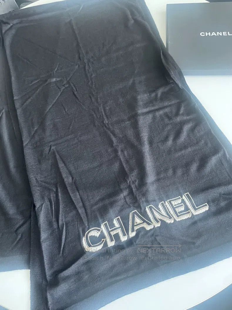 Chanel Chanel 24C letter logo embroidered thin cashmere scarf sha Size ONE SIZE - 4 Thumbnail
