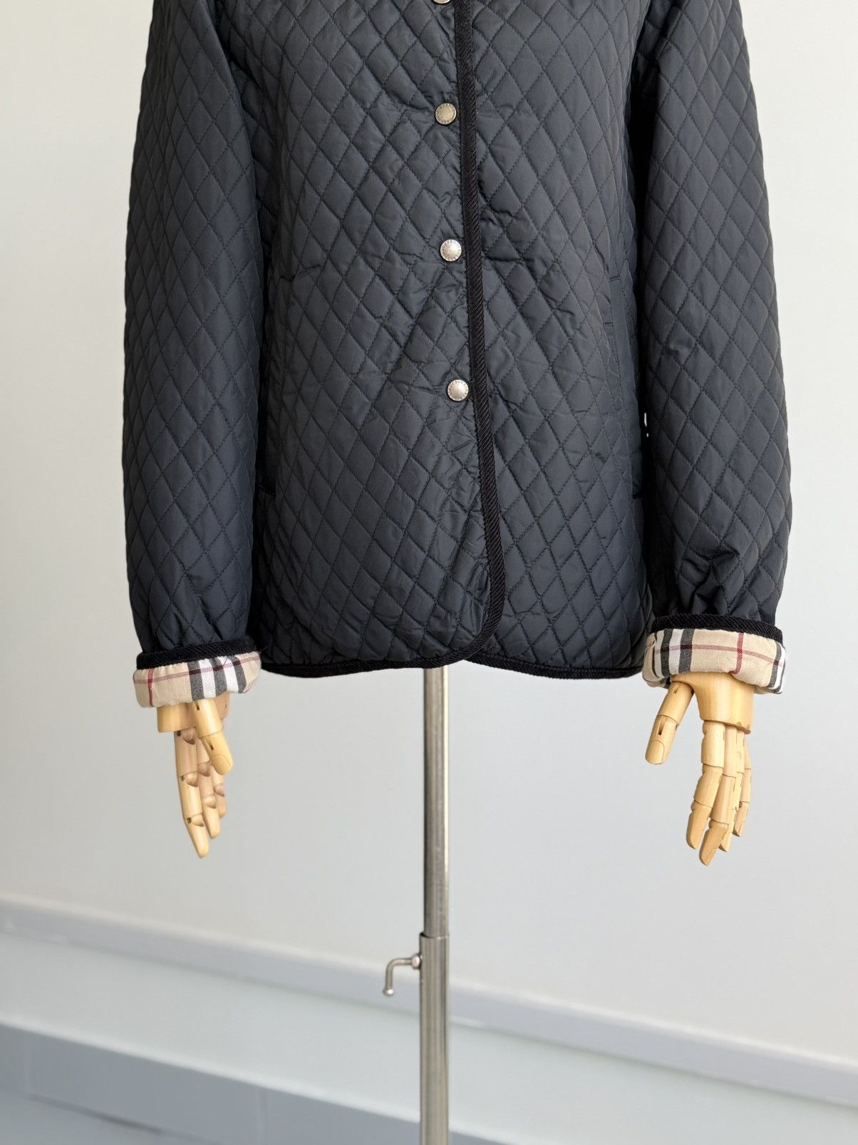 Burberry Burberry Quilted Jacket Corduroy Details Nowa Check Lining Size M / US 6-8 / IT 42-44 - 6 Thumbnail