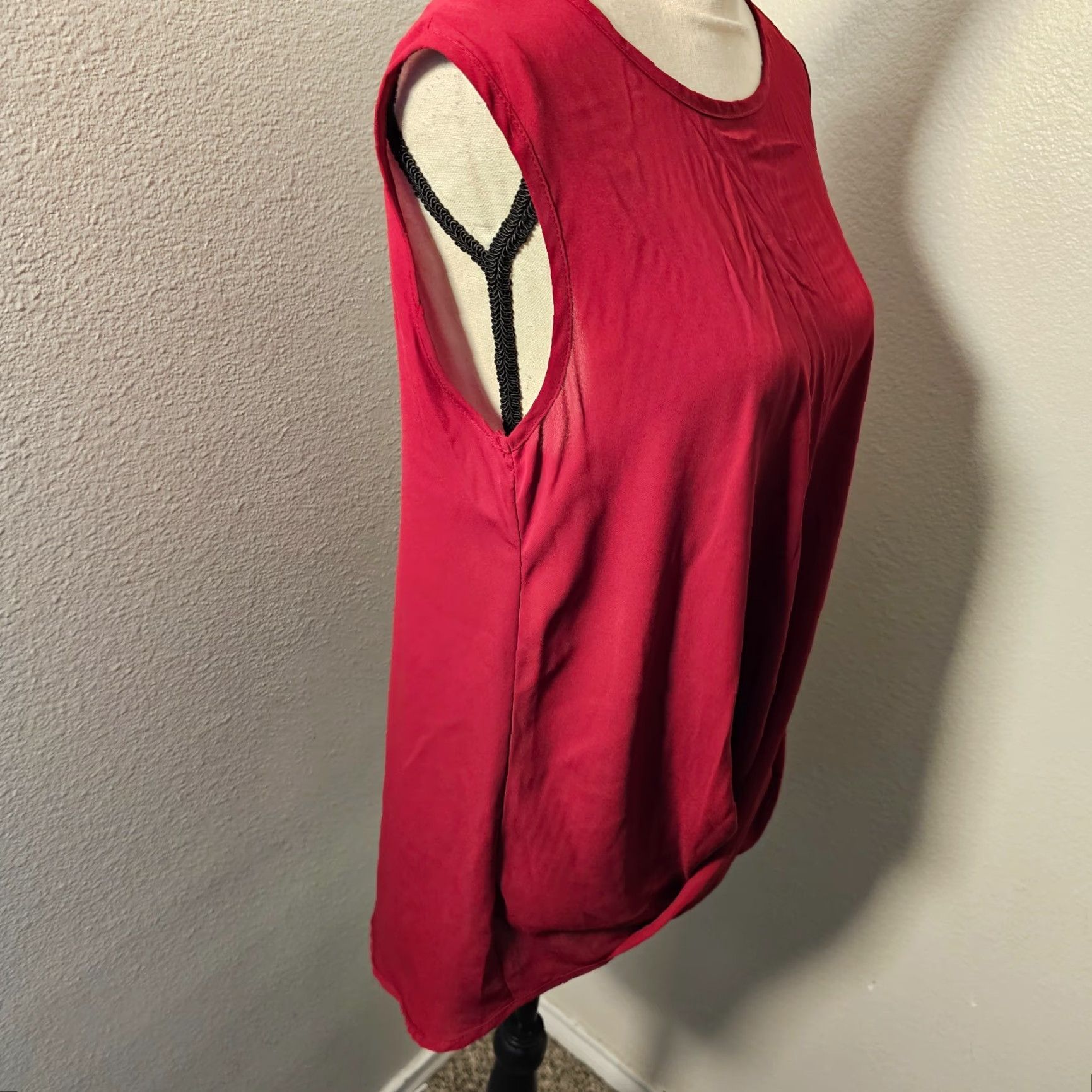 Vintage Vizio Brand USA U.S.A Women’s Blouse Size M Round Neck Sleeveless Top Scrunched Red Maroon Cotton Blend Patch Size M / US 6-8 / IT 42-44 - 4 Thumbnail