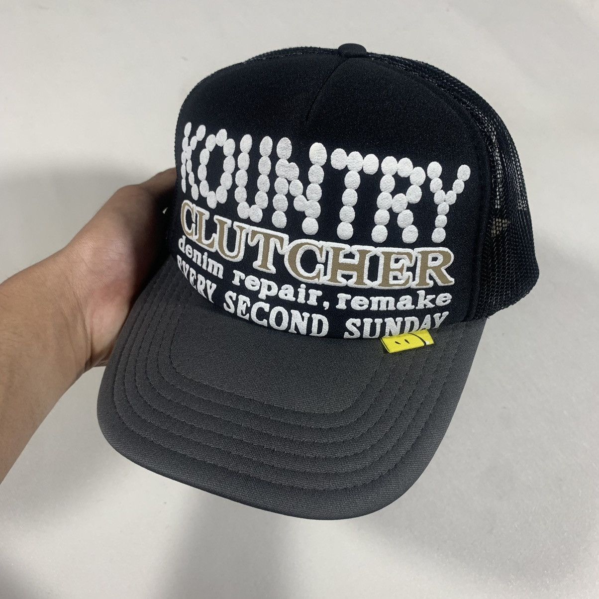 KAPITAL KOUNTRY PEARL CLUTCHER TRUCKER CAP BLACK