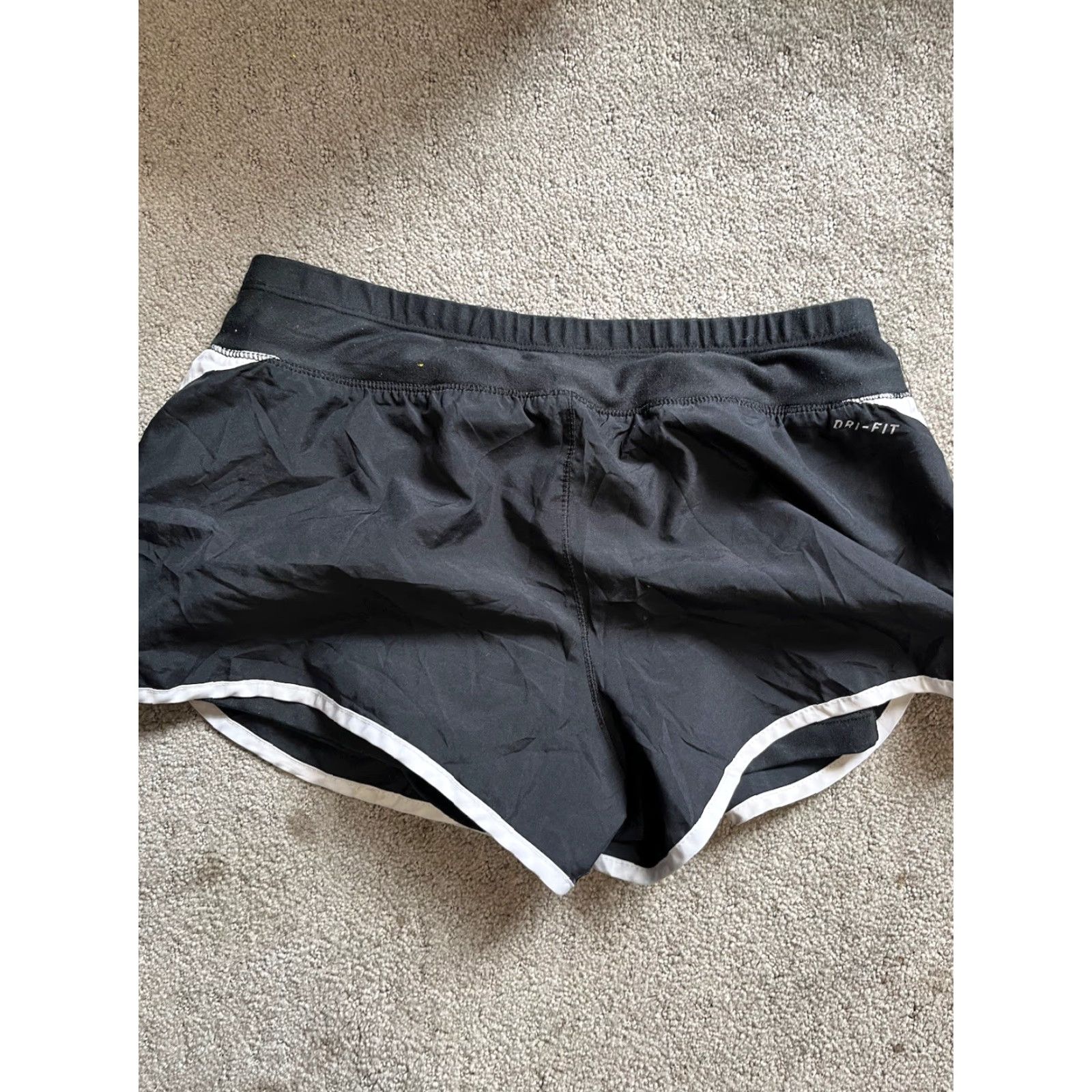 Nike Nike Dri-FIT 2 in 1 Tempo Running Shorts Womens Small Black Sports Nike Dri-FIT 2 in 1 Tempo Running Shorts Womens Small Black Size 28" / US 6 / IT 42 - 2 Thumbnail