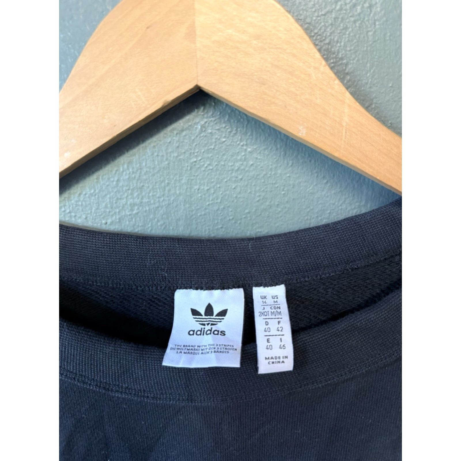 Adidas Adidas Womens Black Long Sleeve Pullover Athletic Sweatshirt Size Medium Size M / US 6-8 / IT 42-44 - 3 Thumbnail