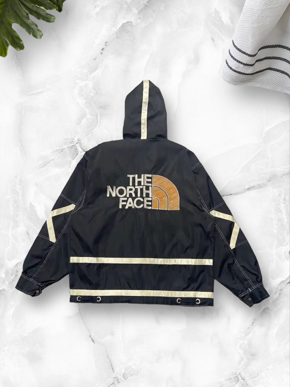 The North Face × Vintage Vintage 80s The North Face Embroidered Contrast Jacket Size US XL / EU 56 / 4 - 4 Thumbnail
