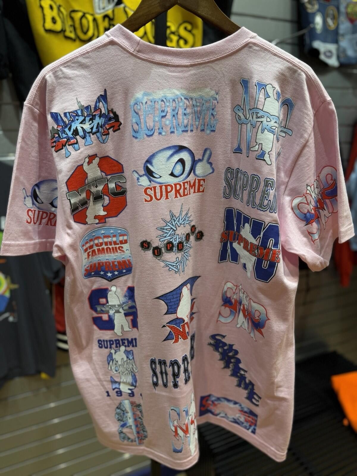 Supreme Supreme “Art Dealer” Tee Men's L Pink Preshrunk Graphic Tee Size US L / EU 52-54 / 3 - 9 Thumbnail