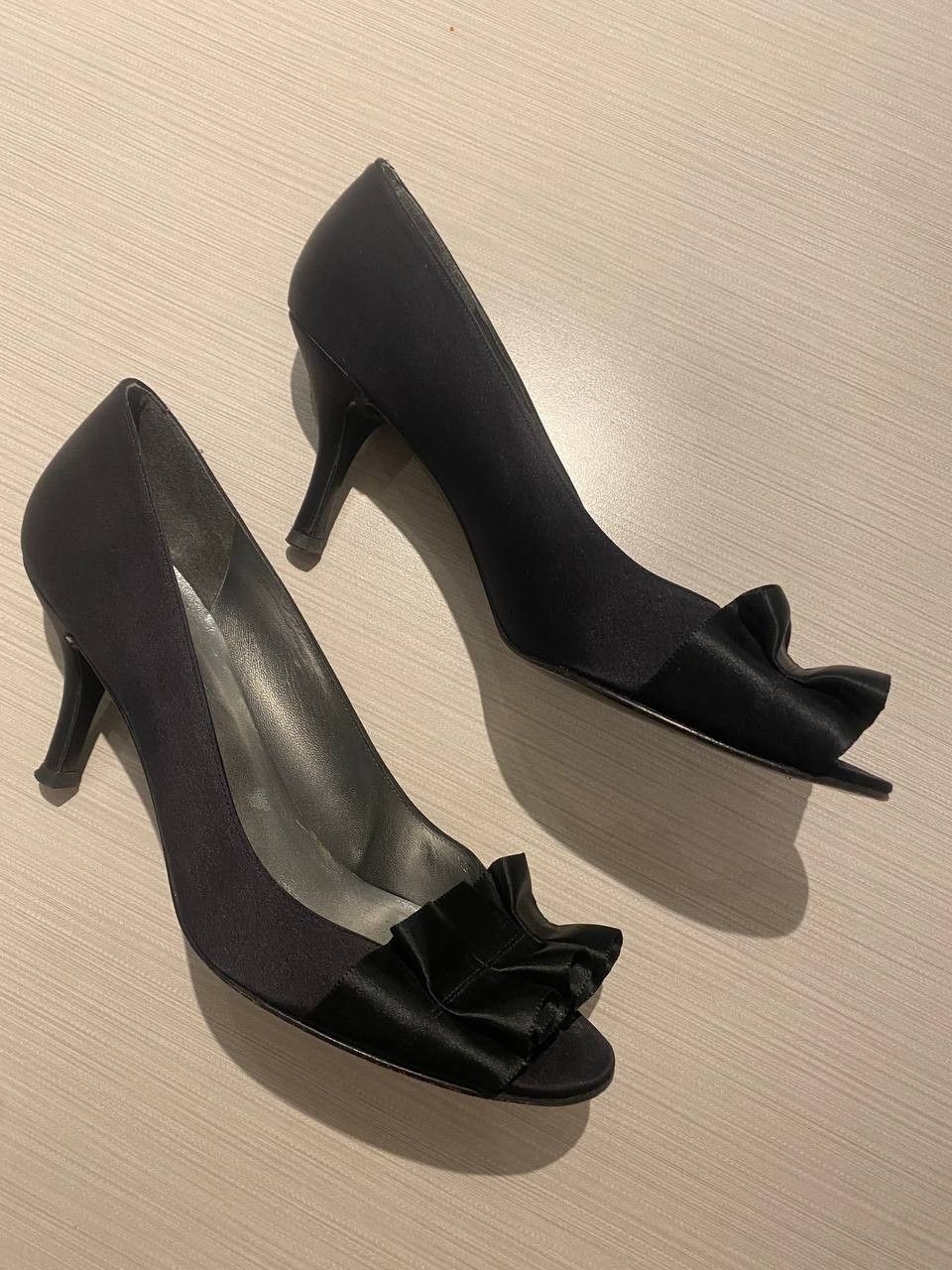 Stuart Weitzman stuart weitzamn designer heels Size US 10 / IT 40 - 2 Thumbnail