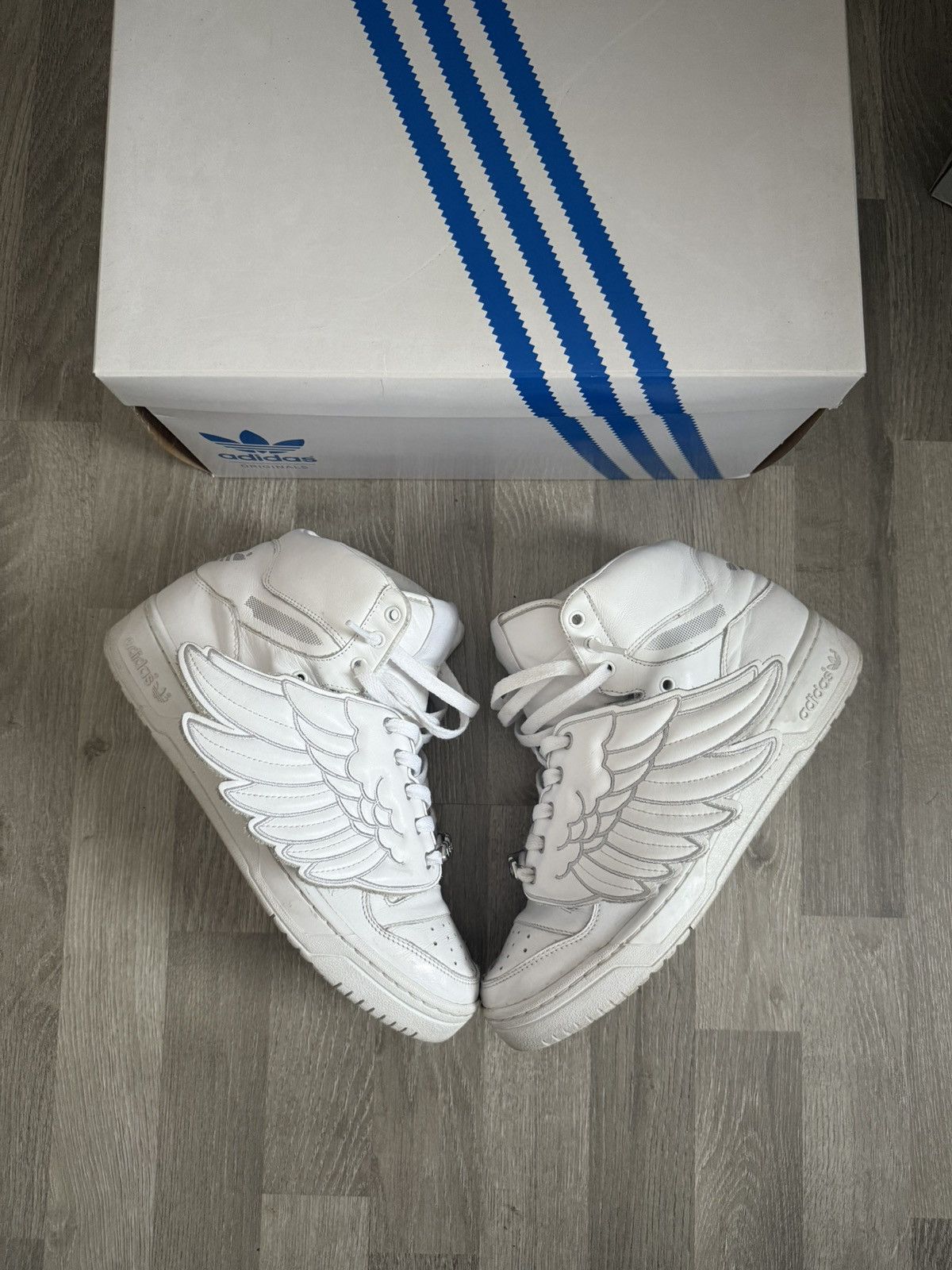 Adidas × Jeremy Scott JS 1.0 triple white Size US 10 / EU 43 - 2 Thumbnail