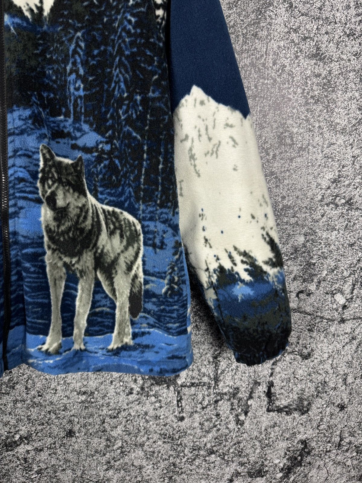 Vintage Vintage Wolf Mountain Fleece Jacket Sherpa Warm Overprint XL Size US XL / EU 56 / 4 - 8 Thumbnail