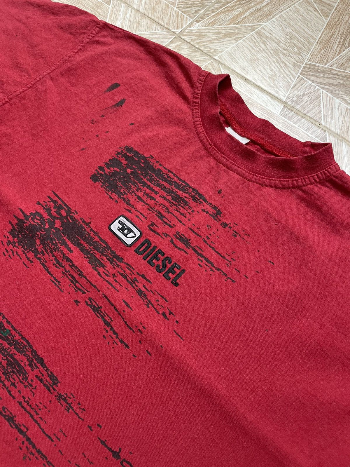 Diesel × Vintage Vintage Diesel Avantgarde Y2K Overprint Middle Logo Tee XL Size US XL / EU 56 / 4 - 2 Thumbnail