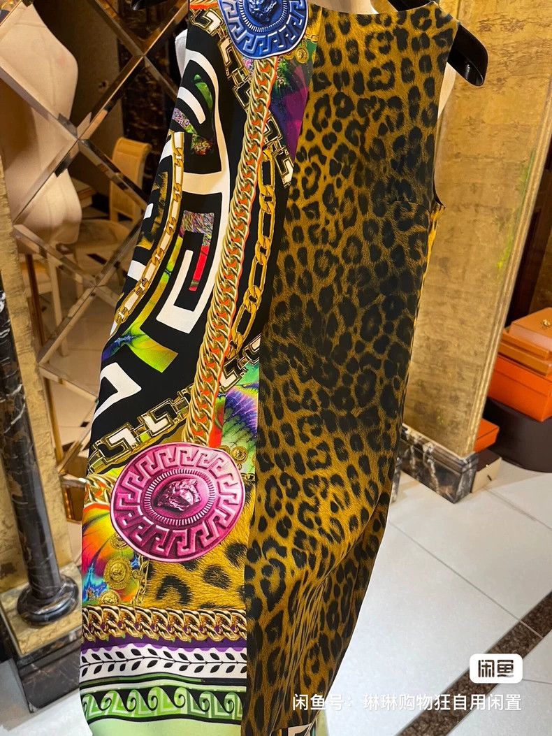 Versace Versace Baroque classic logo leopard print dress Size M / US 6-8 / IT 42-44 - 8 Thumbnail