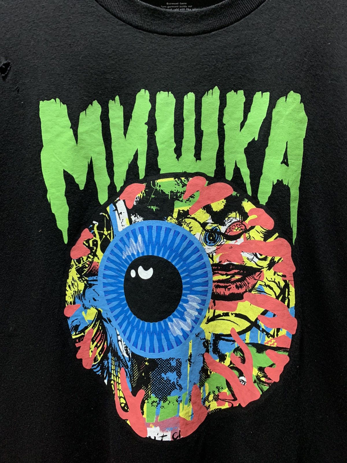 Mishka Mishka Eyes Nice Graphic Tee Shirt Distressed Size US XL / EU 56 / 4 - 2 Thumbnail