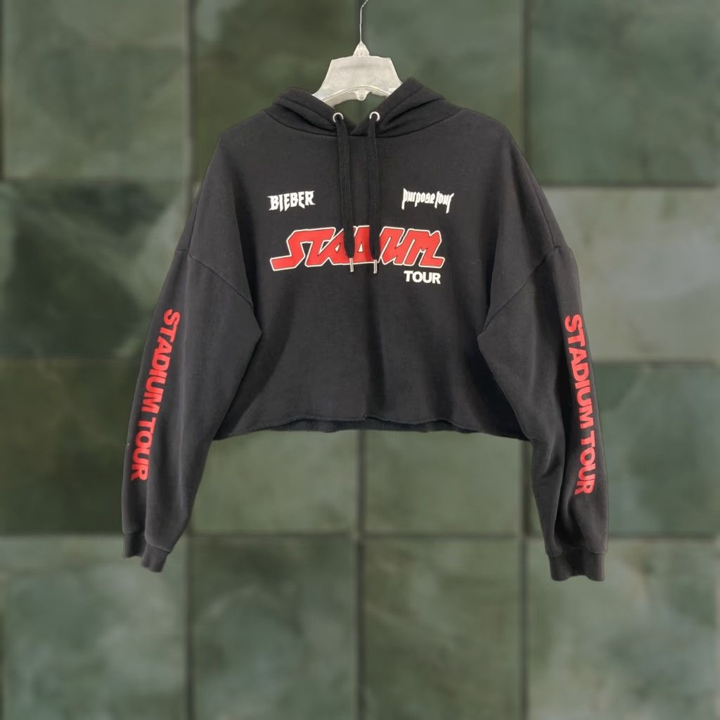 H&M VINTAGE Justin Bieber Hoodie Womens XL Cropped H&M Divided Purpose World Tour BLACK Shirt Womens XL Black Band Music Crop Tie-Front Hoodie Size XL / US 12-14 / IT 48-50 - 1 Thumbnail