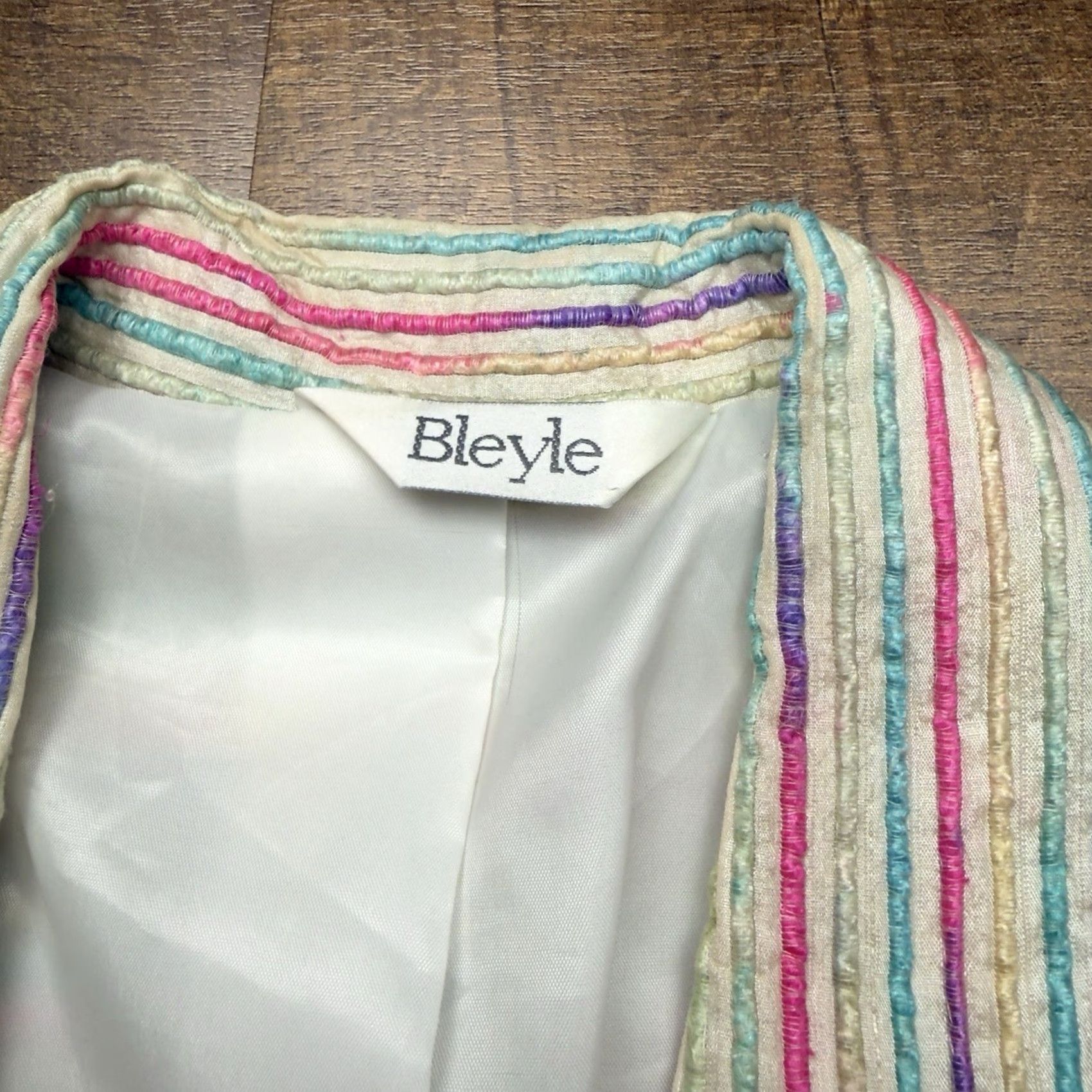 Vintage VINTAGE Bleyle 100% Silk Blazer Jacket Women’s Size 12 Blue Silk Blazer Mens Ladies Womens Size XL / US 12-14 / IT 48-50 - 6 Thumbnail