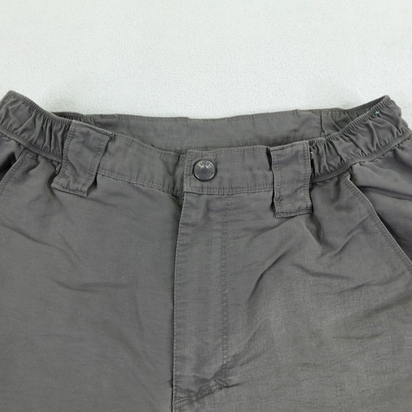The North Face The North Face Shorts Mens Small Gray Cargo Nylon Hiking Outdoors Size US 28 / EU 44 - 4 Thumbnail