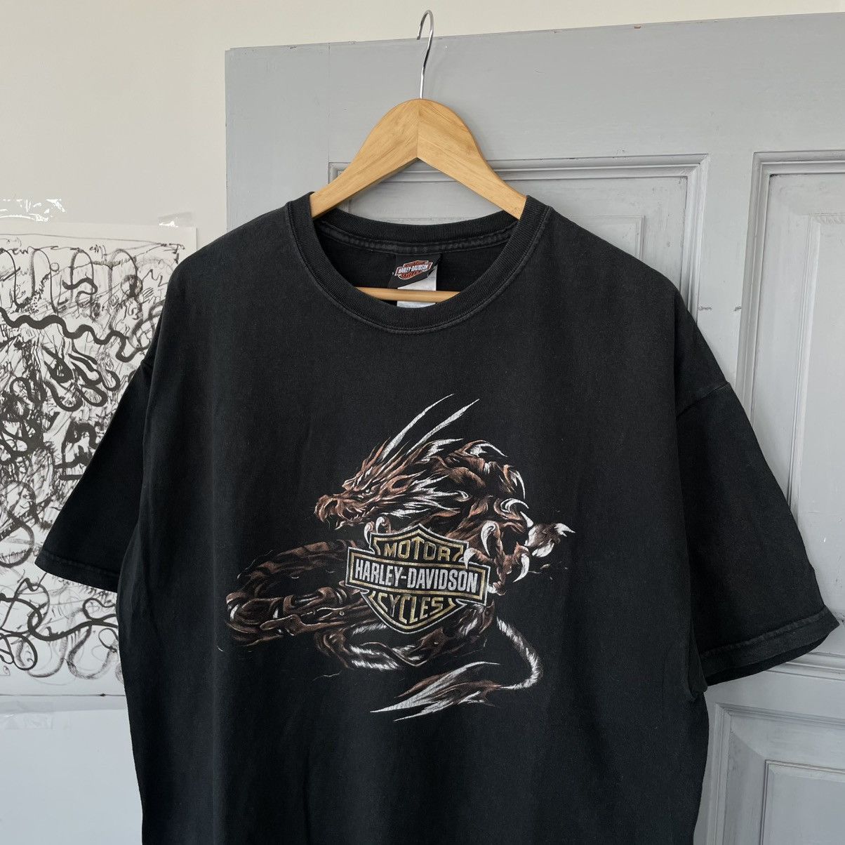 Vintage 00’s Harley Davidson Dragon Logo size XL