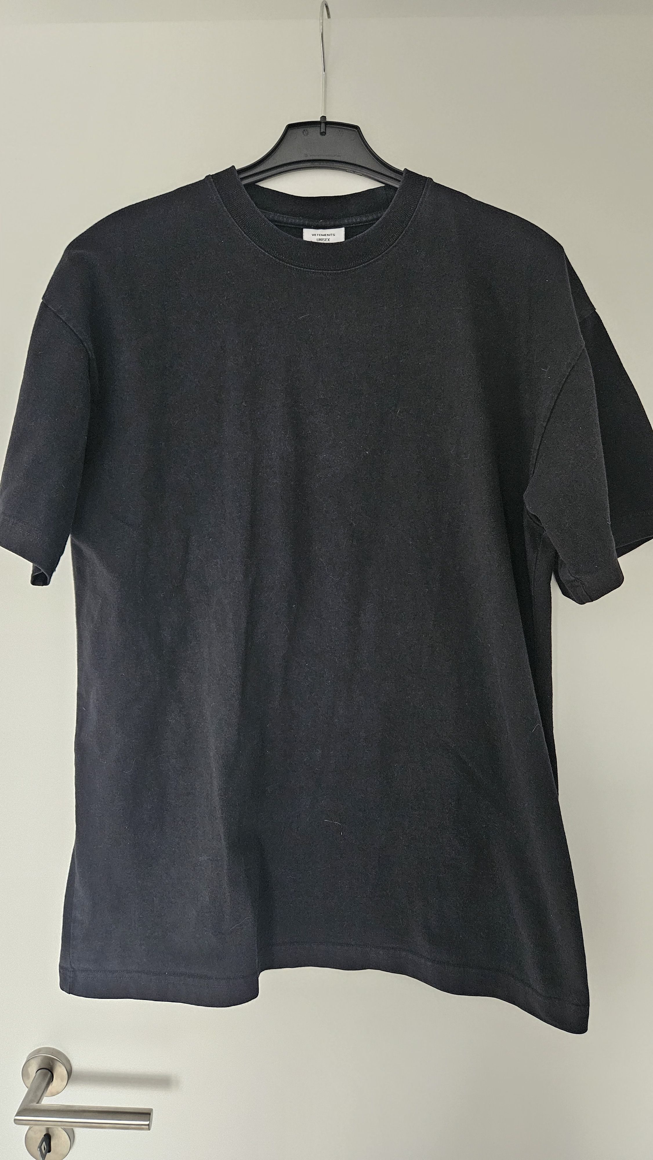 Vetements VETEMENTS UNISEX WINTER 2018 Size US L / EU 52-54 / 3 - 9 Thumbnail