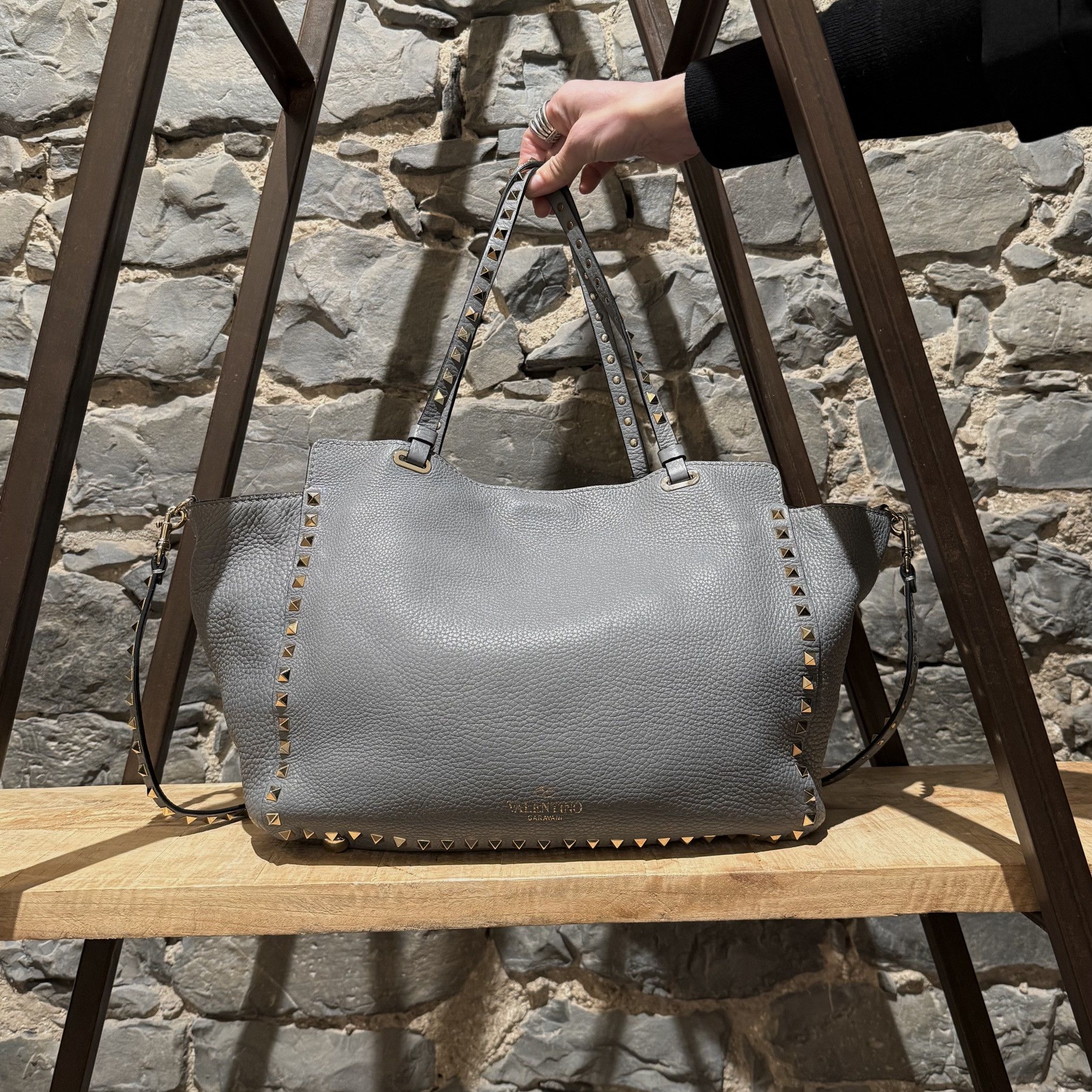 Valentino Valentino Grey Leather Rockstud Medium Shopping Tote Size ONE SIZE - 3 Thumbnail