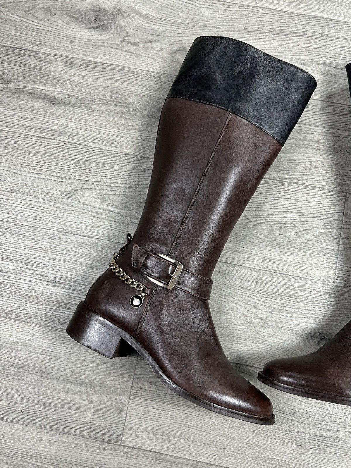 Jasper Conran JASPER CONRAN CHAINED LEATHER BOOTS UK 5 Size US 7.5 / IT 37.5 - 2 Thumbnail