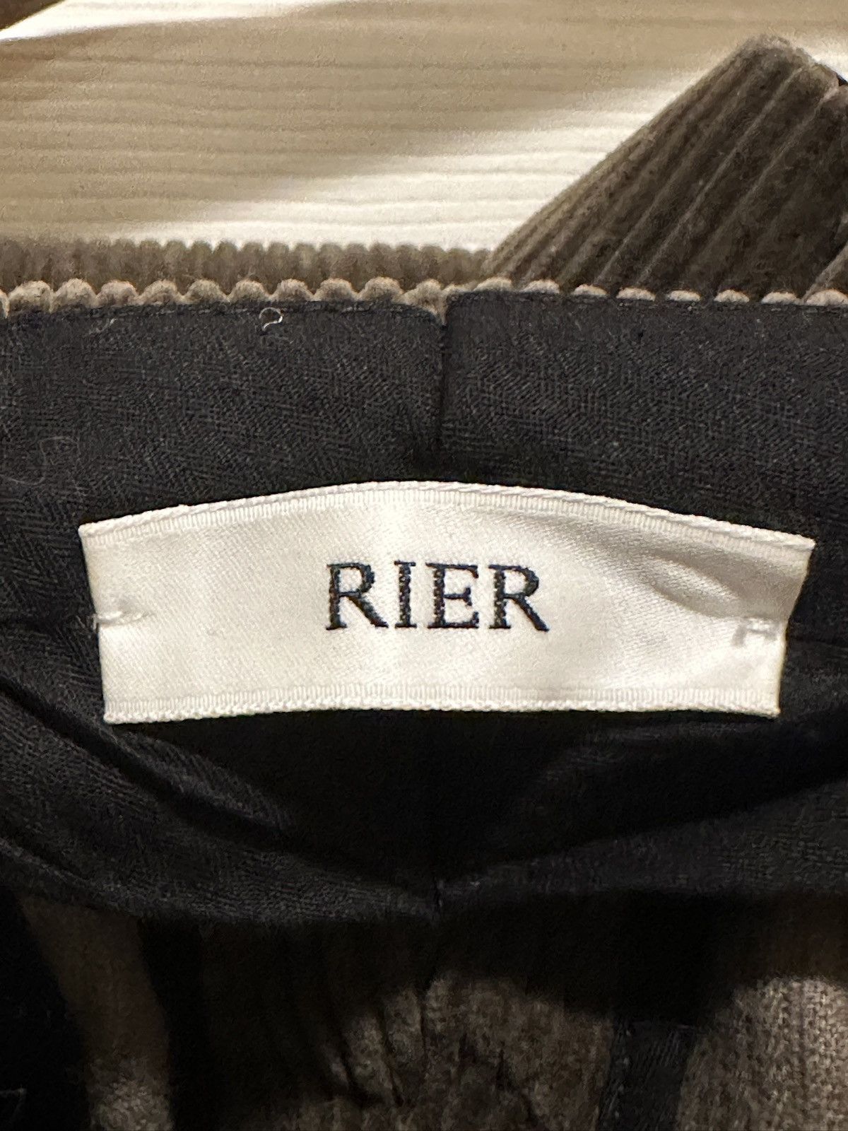 RIER RIER Corduroy Pants Castoro Sz. XL Size US 36 / EU 52 - 4 Thumbnail