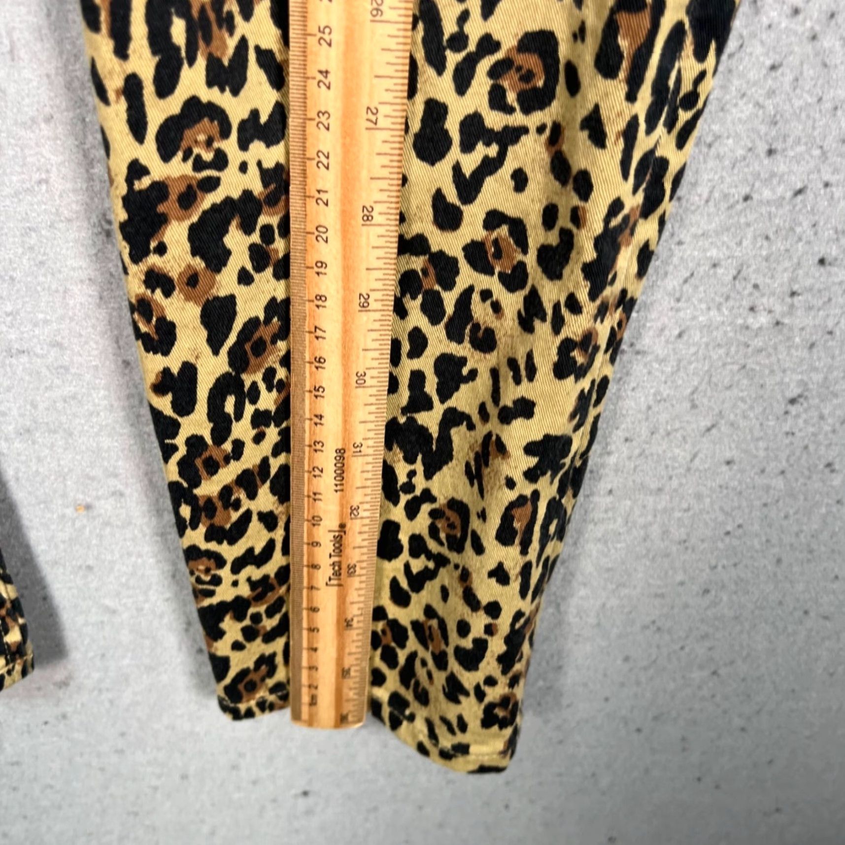 J.Crew J. Crew Womens 29 Leopard Print Straight Leg Pants Stretch Cotton Denim Beige Color Regular Rise High Inseam 26 In Ankle 30 Waist Womens Pants Size 29" - 6 Thumbnail