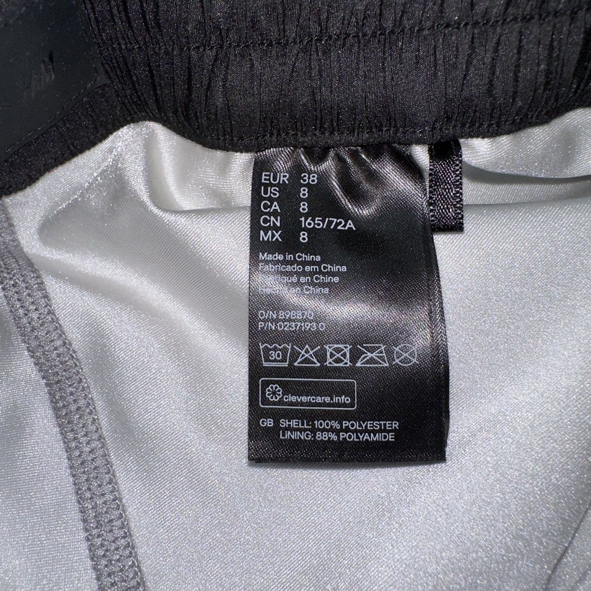 Alexander Wang × H&M Alexander Wang x H&M Reflective Shorts Size 26" / US 2 / IT 38 - 6 Thumbnail