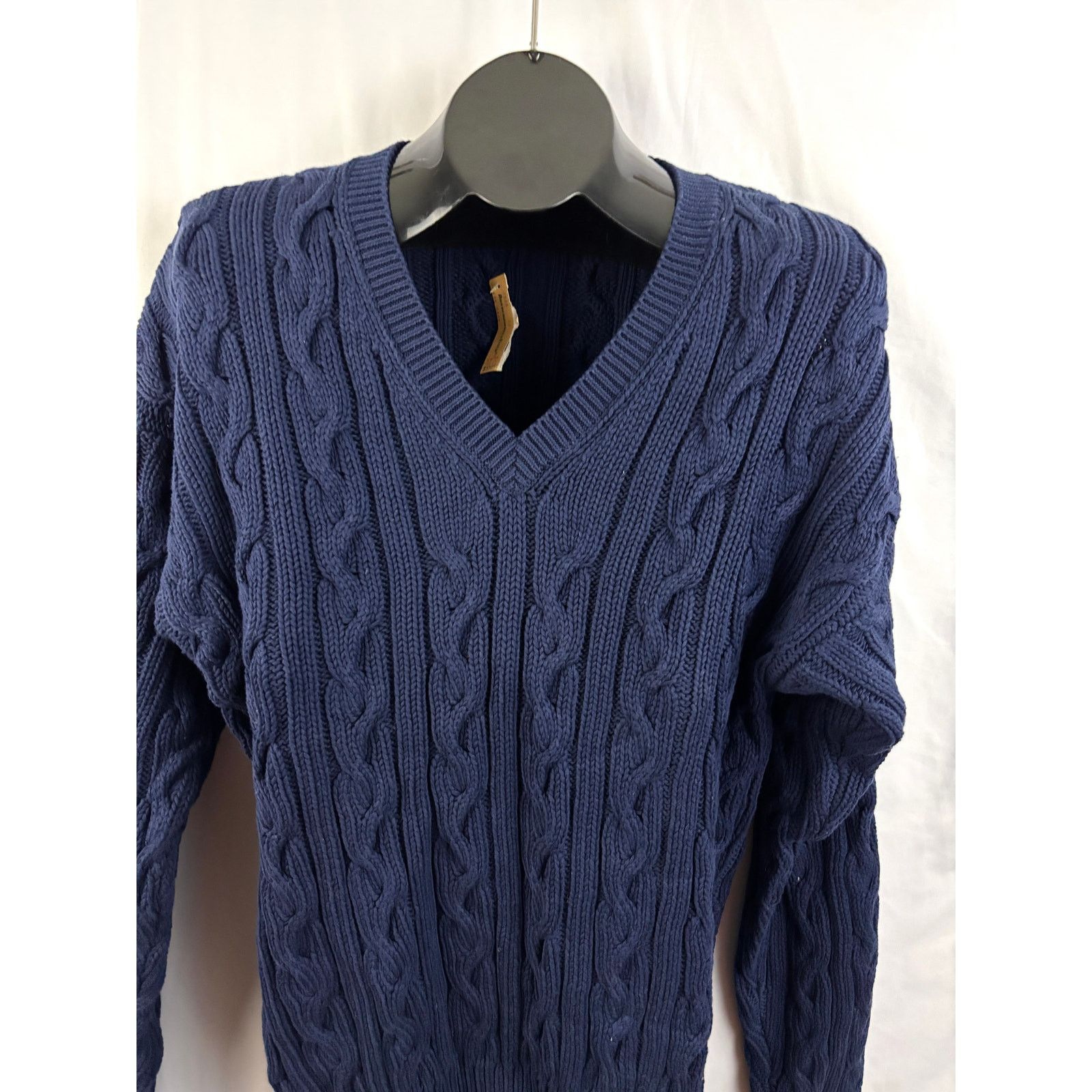 Abercrombie & Fitch Abercrombie & Fitch Cable Knit V-Neck Sweater XL Vintage Size US XL / EU 56 / 4 - 10 Thumbnail