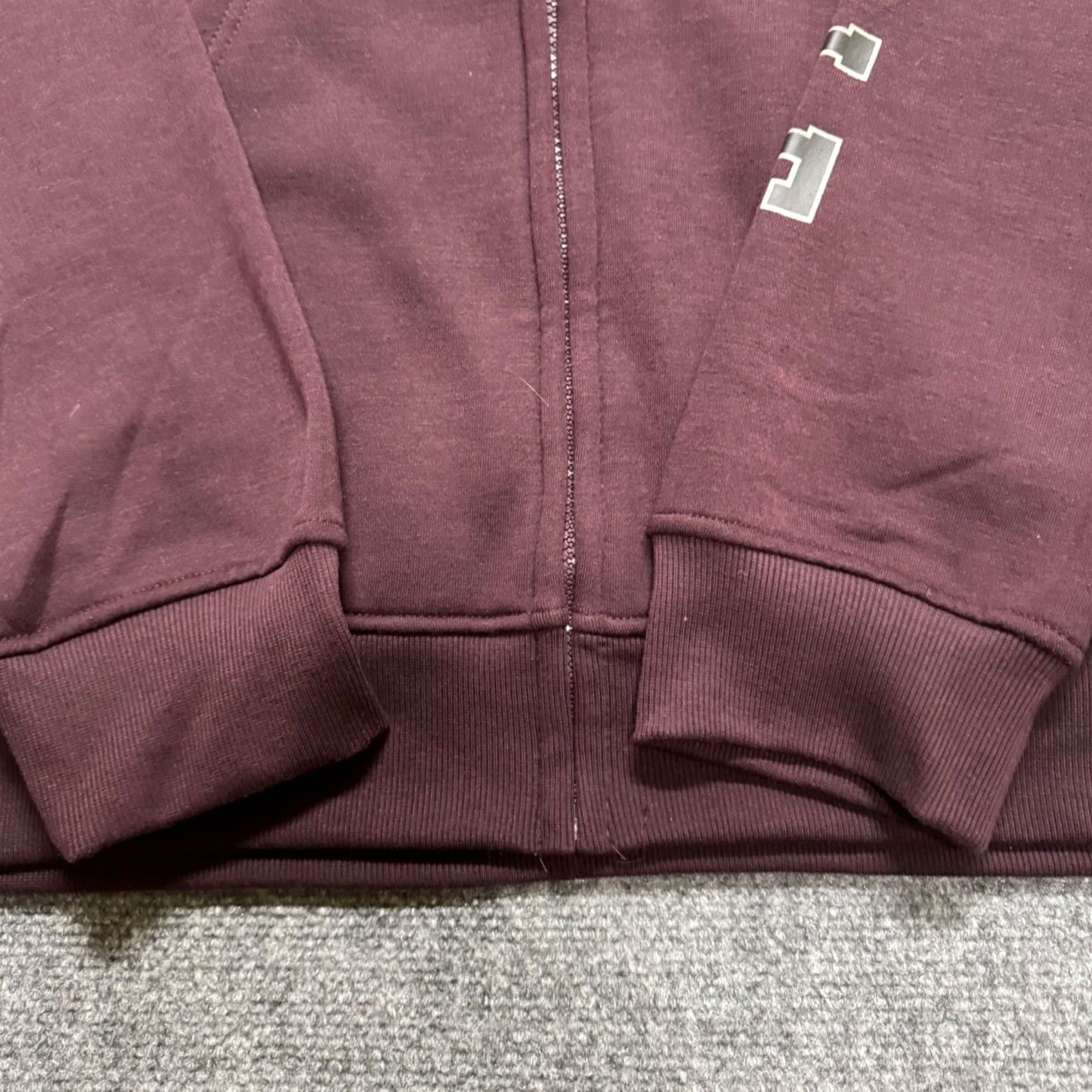 Aeropostale Y2K Aeropostale Full-zip Jacket Men 2XL Maroon Black Hooded Embroidered Cotton Blend Distressed Size US XXL / EU 58 / 5 - 6 Thumbnail