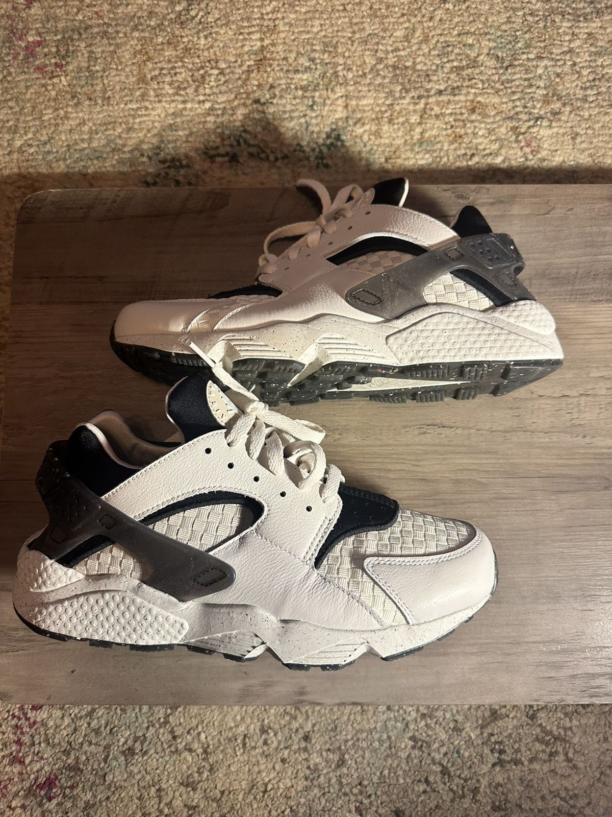 image of Women’S Nike Air Hurrache Crater Prm Shoes in Grey, Women's (Size 11.5)