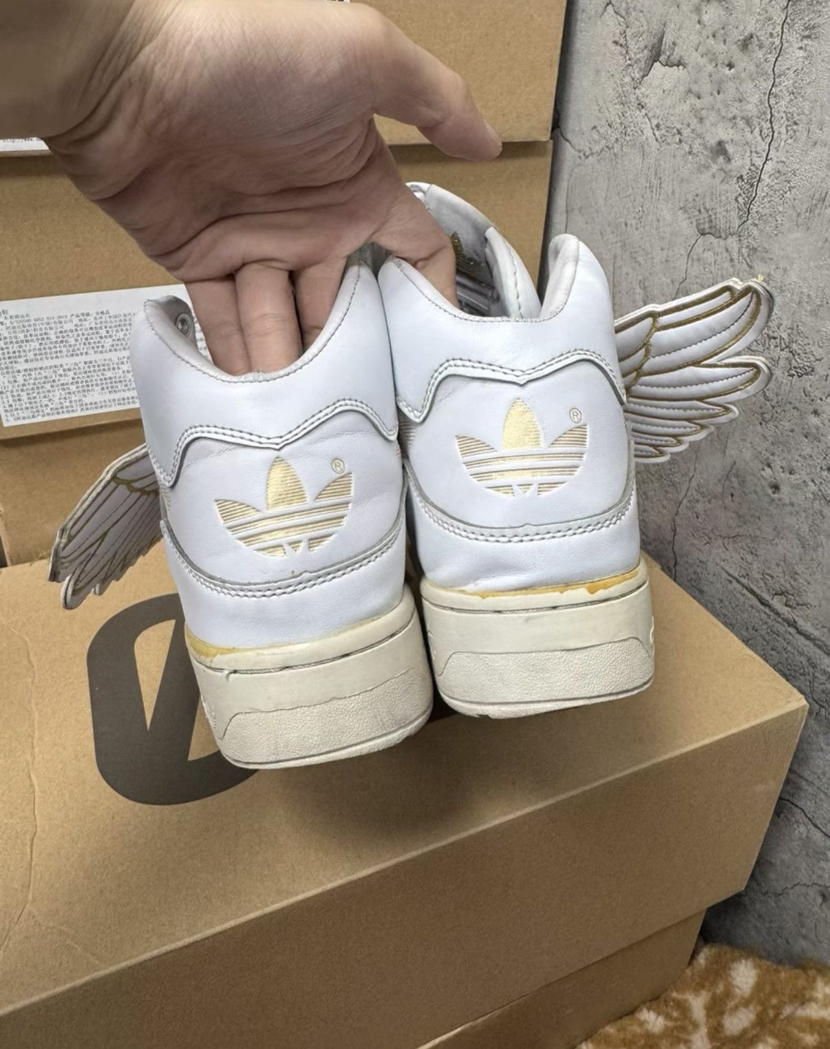 Adidas Adidas Jeremy Scott Wings, White & Gold K37 Size US 6 / IT 36 - 3 Thumbnail