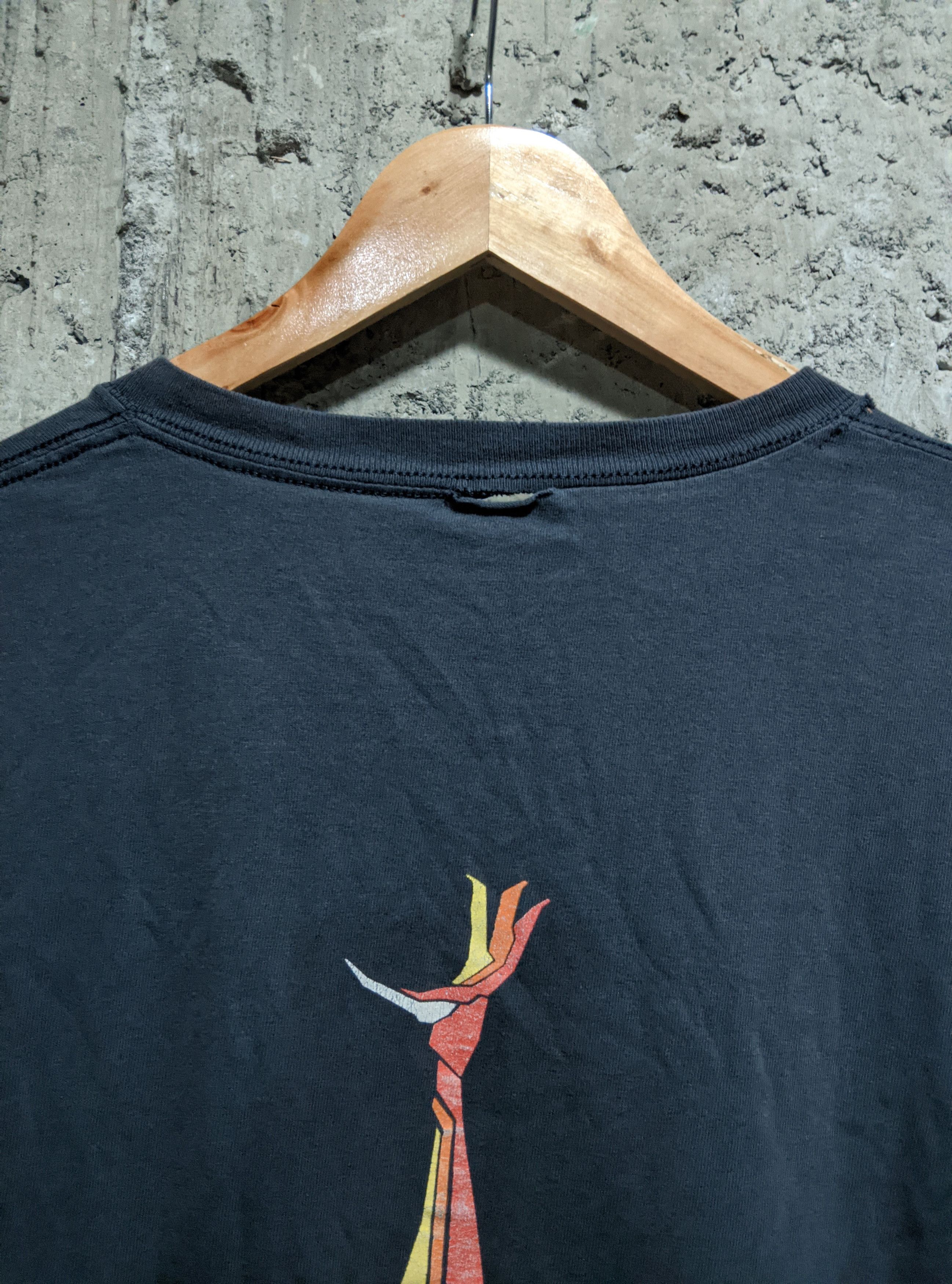 Band Tees × Vintage Vintage 2000s distressed Pearl Jam grunge metal t shirt Size US XL / EU 56 / 4 - 3 Thumbnail
