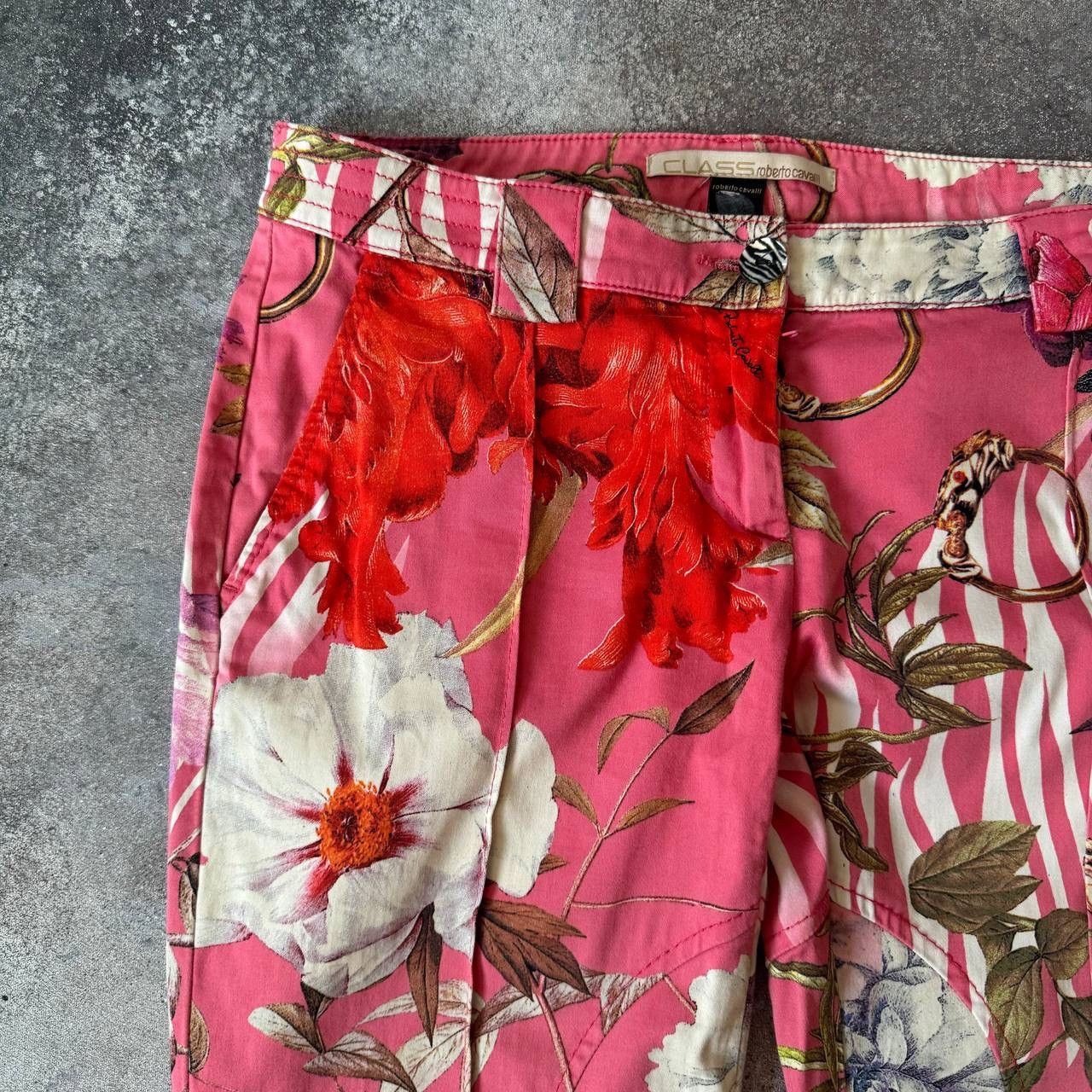 Roberto Cavalli Roberto Cavalli Multicolour Floral Y2K Capri Pants Size 28" / US 6 / IT 42 - 3 Thumbnail