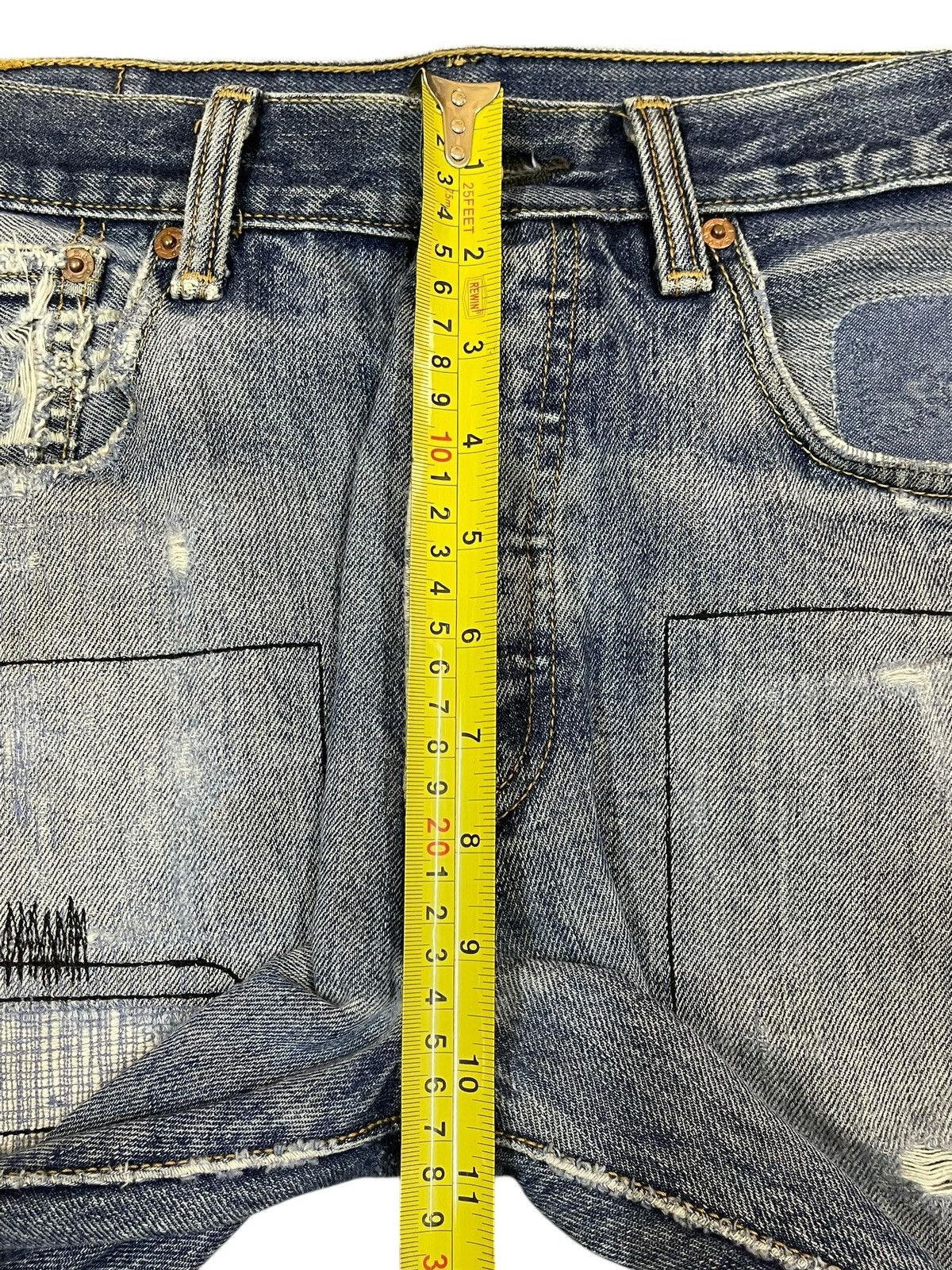 Levi's Vintage Levis 501 Blue Wash Distressed Style Loose Jeans Size US 32 / EU 48 - 14 Thumbnail