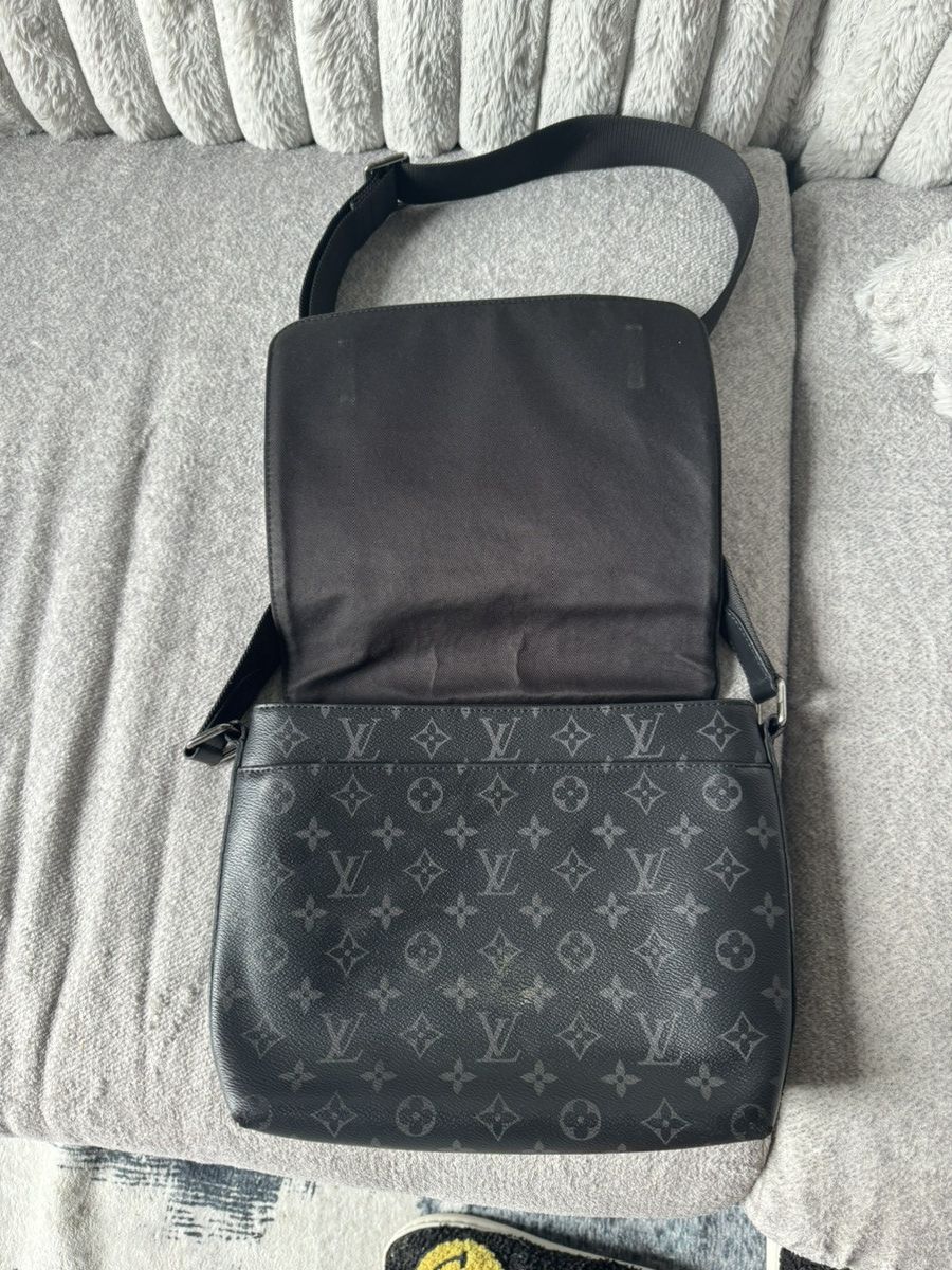 Louis Vuitton Louis Vuitton District Messenger Bag Monogram Eclipse Size ONE SIZE - 9 Thumbnail