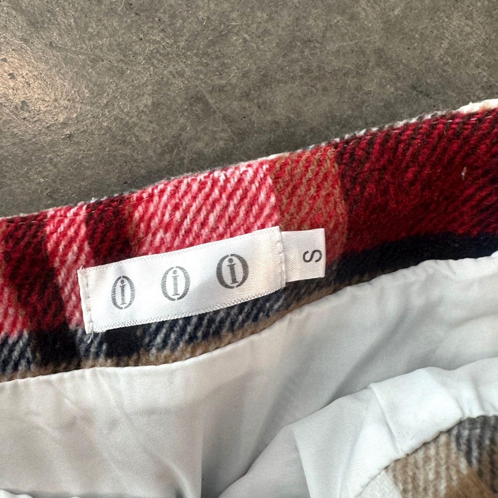 Vintage VINTAGE Y2K Plaid Fleece Red Black Mini Skirt Holiday Winter Zip Up Small Womens Skirt Size 28" / US 6 / IT 42 - 3 Thumbnail
