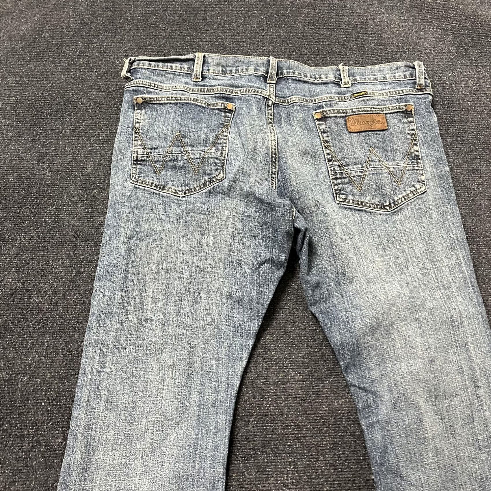 Wrangler Wrangler Jeans Slim Boot Mens Blue Medium Wash Denim Bootcut Western Casual 36 Inseam 30 Zip Pockets Distressed Signature W Size US 36 / EU 52 - 4 Thumbnail