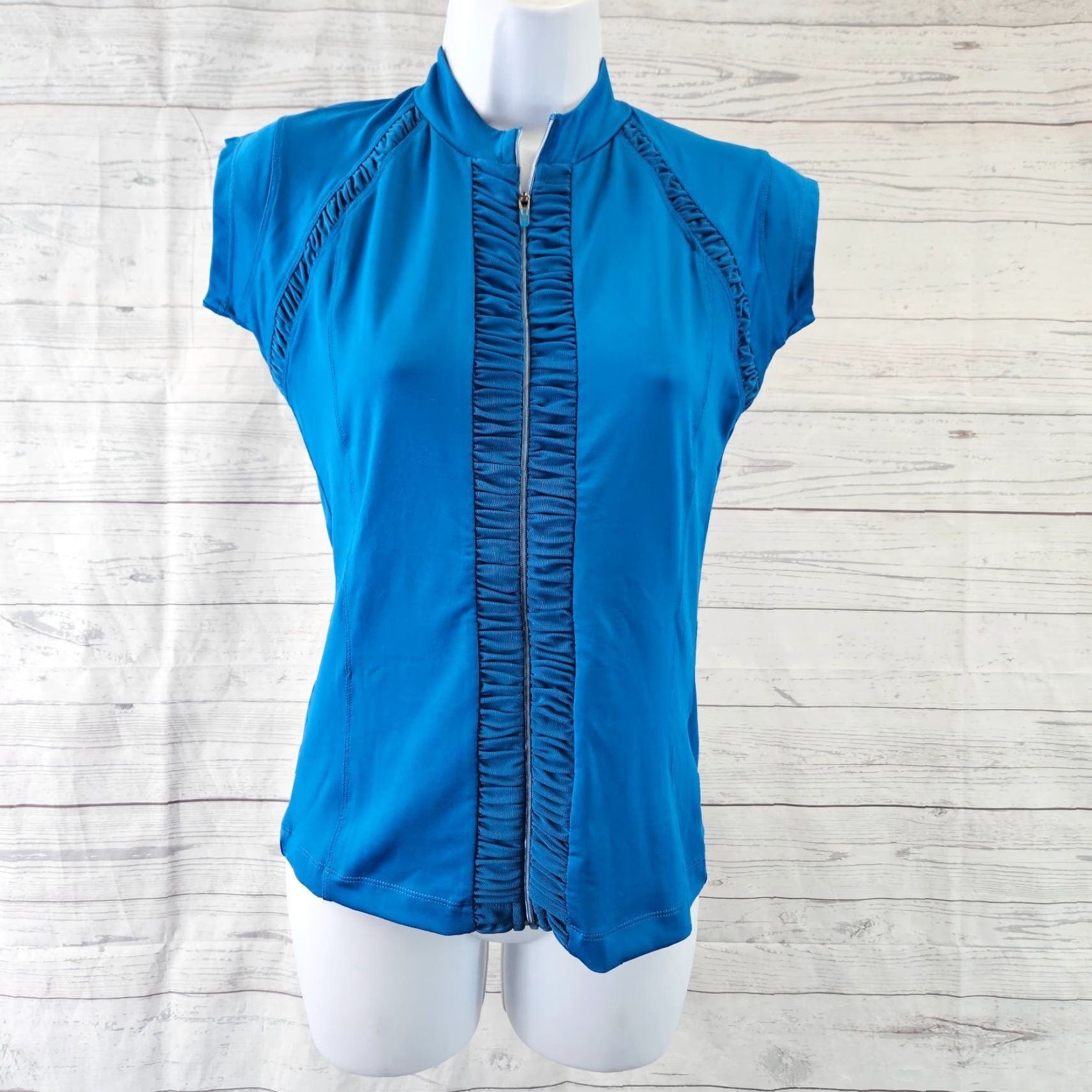 Vintage Title Nine Womens Full Zip Top XS Solid Blue Short Sleeve Size XS Zip Full Zip Activewear Casual Womens Size XS / US 0-2 / IT 36-38 - 2 Thumbnail