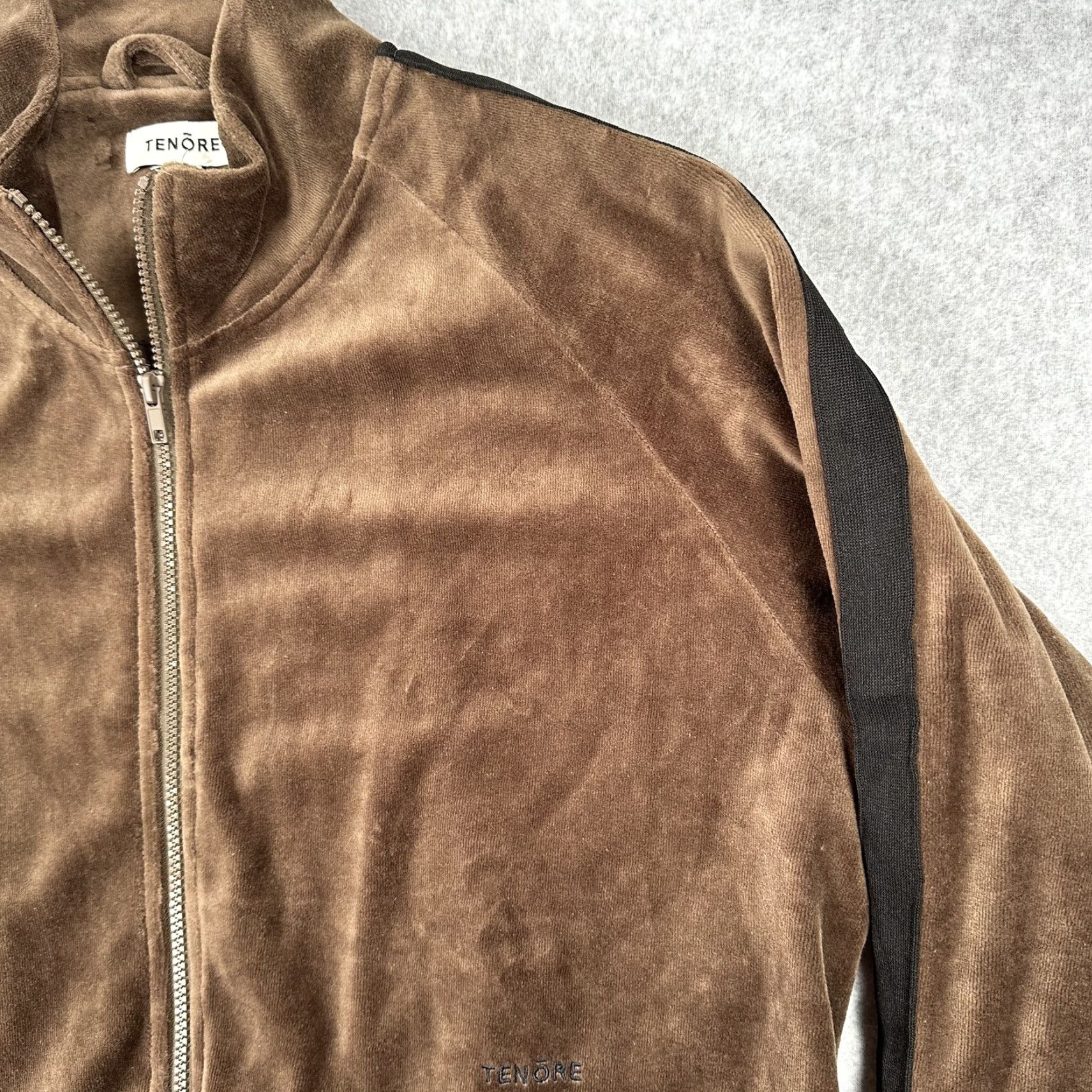 Velour Tenore Jacket Mens Large Brown Velour Full Zip Black Stripe Retro Track Suit Top Size 42R - 5 Thumbnail