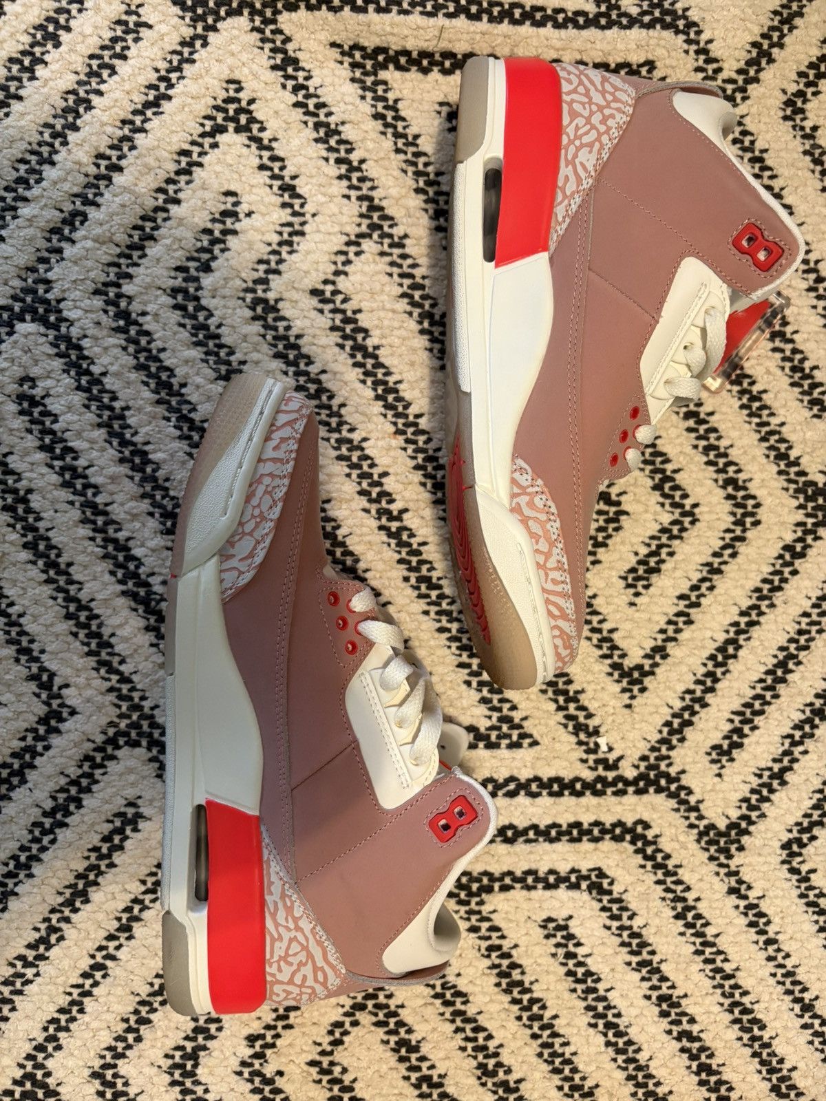 Jordan Brand Rust Pink Jordan 3s Size US 9 / IT 39 - 2 Thumbnail