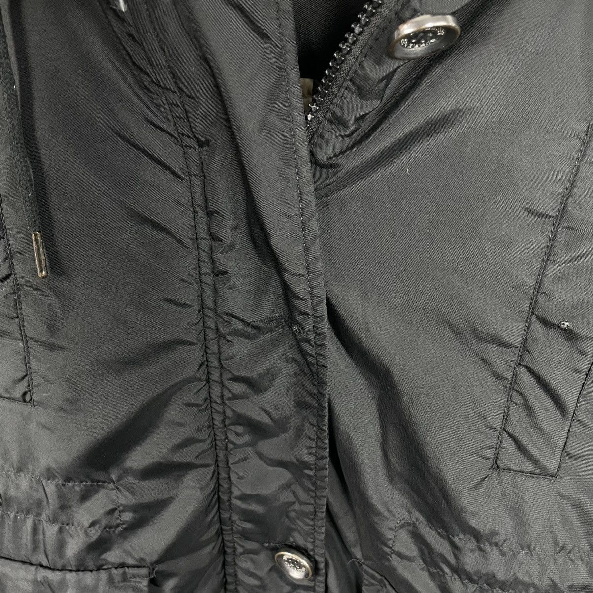 Burberry Burberry Nova Check Women’s Puffer Jacket size L Size L / US 10 / IT 46 - 13 Thumbnail