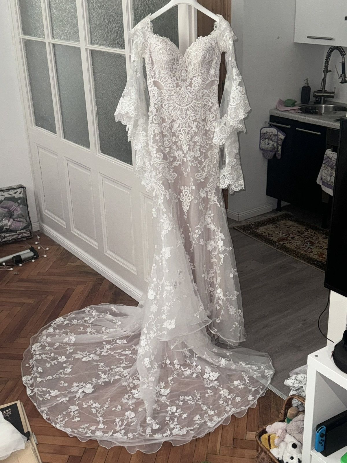 Other Wedding dress from Ronald Joyce Denita 69571 Size M / US 6-8 / IT 42-44 - 4 Thumbnail