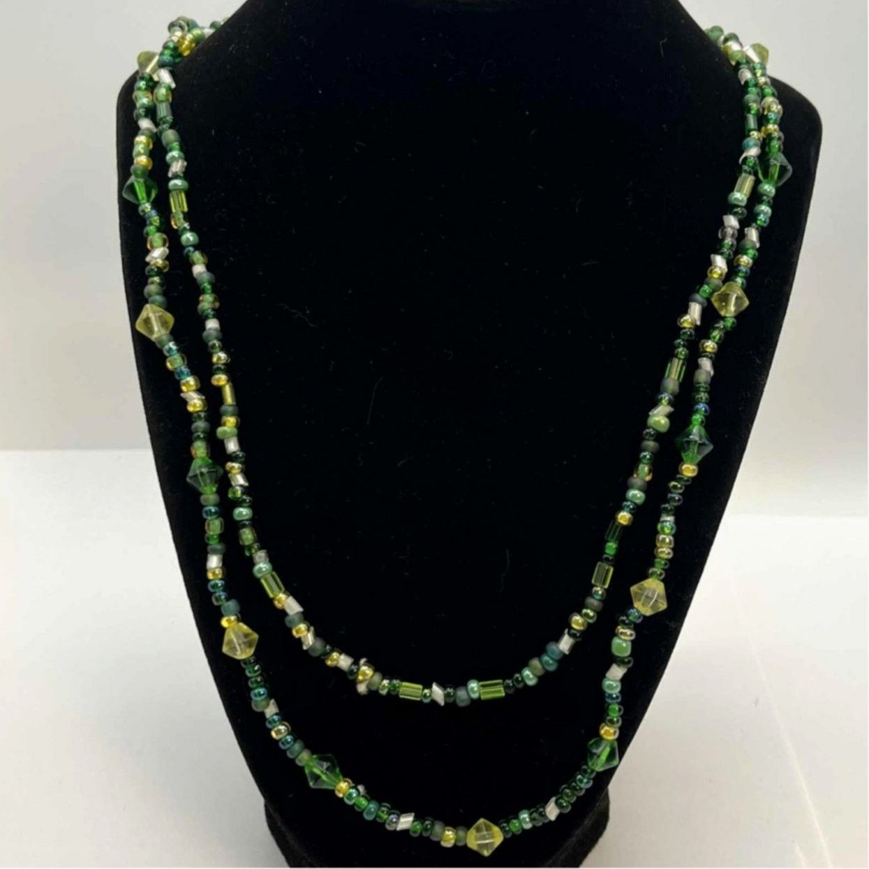 Other Green Beaded Necklace Size ONE SIZE - 2 Thumbnail