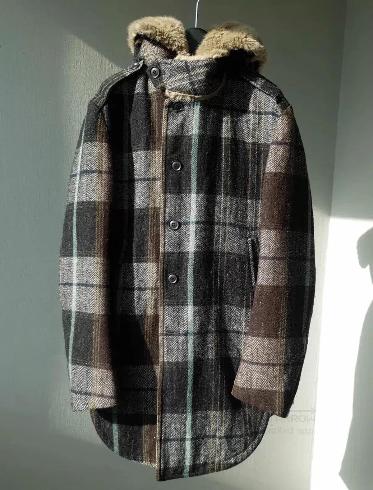 Yohji Yamamoto Plaid Fur-Hooded Heavy Coat Size M. Size US M / EU 48-50 / 2 - 2 Thumbnail